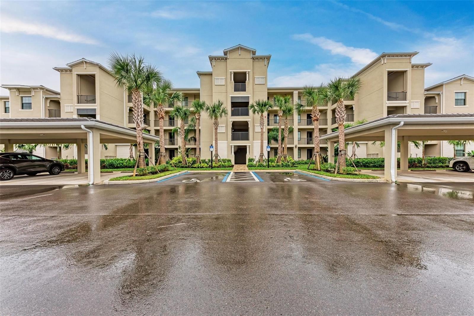 18114 Gawthrop Unit 103, Bradenton, FL 34211