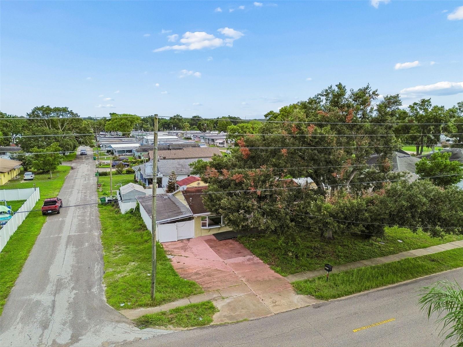 38621 North, Zephyrhills, FL 33542