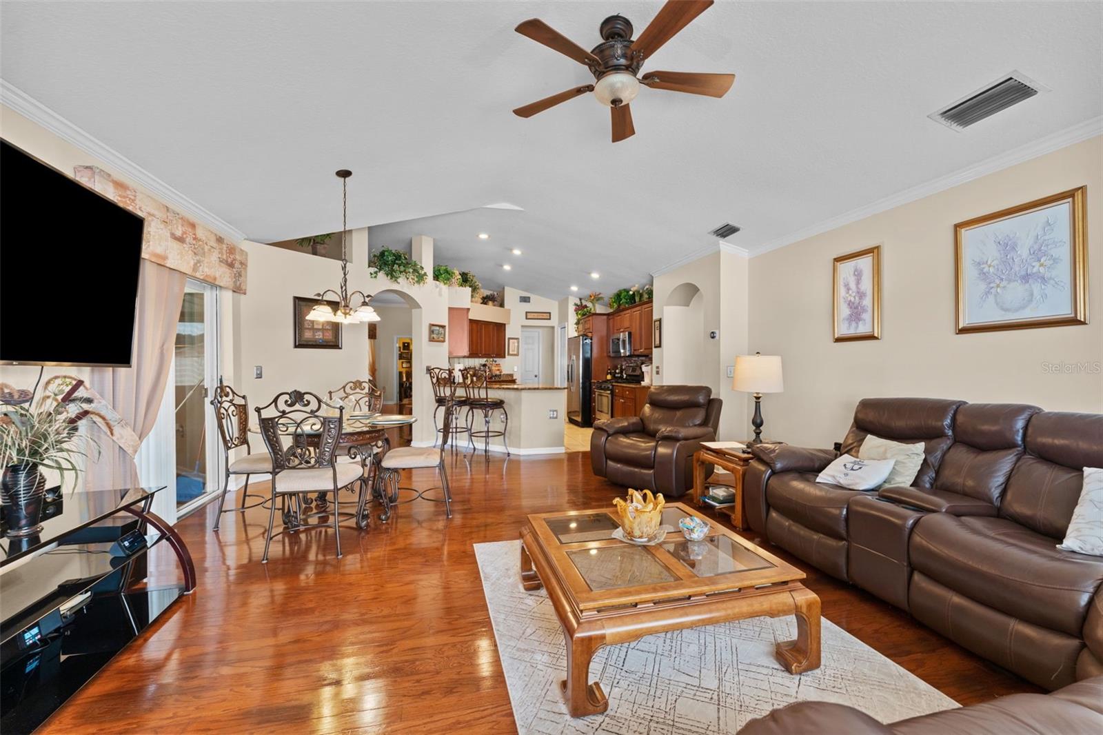 1803 Cattleman, Brandon, FL 33511