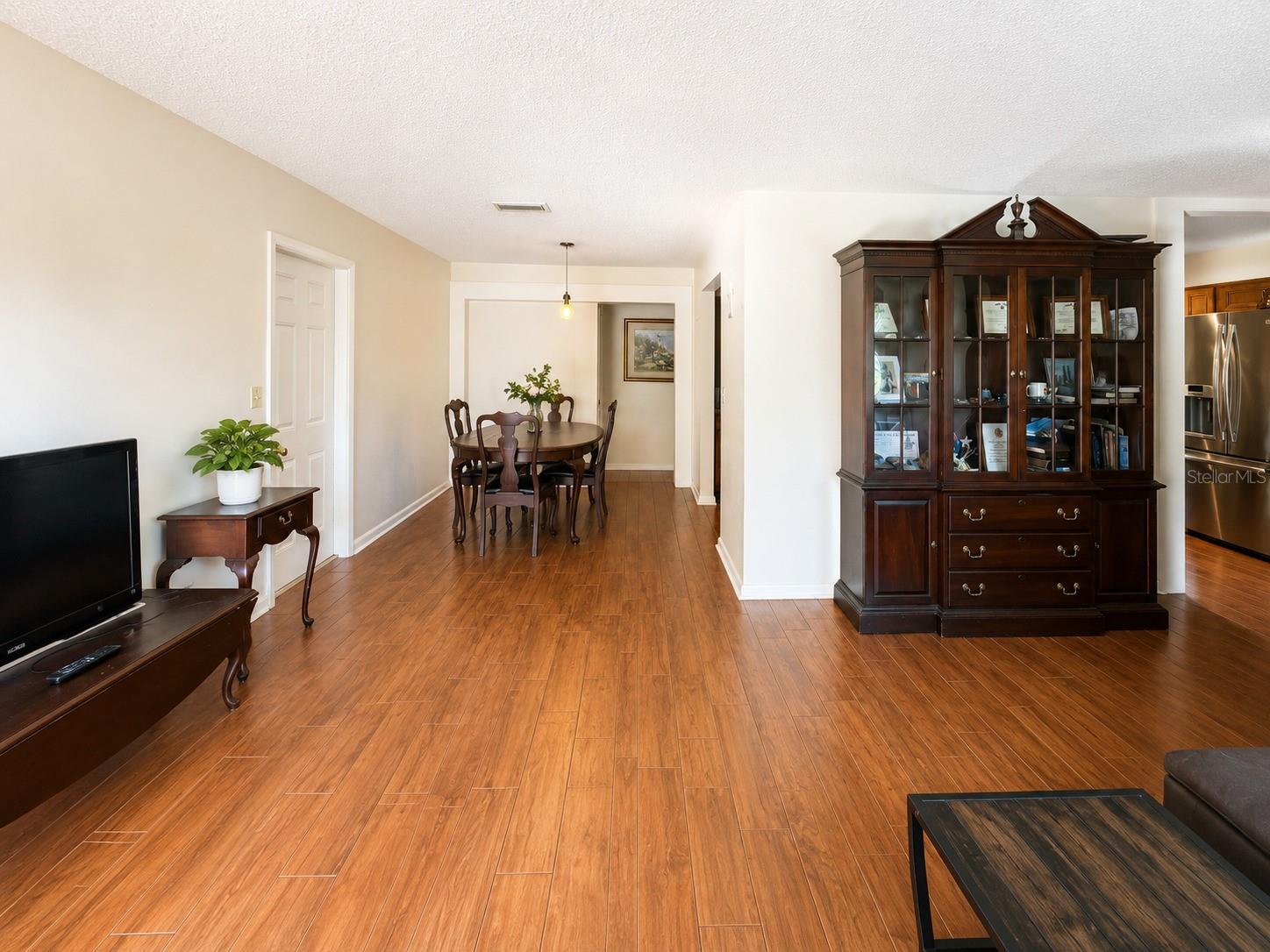 934 Hillwood Dr, Dunedin, FL 34698
