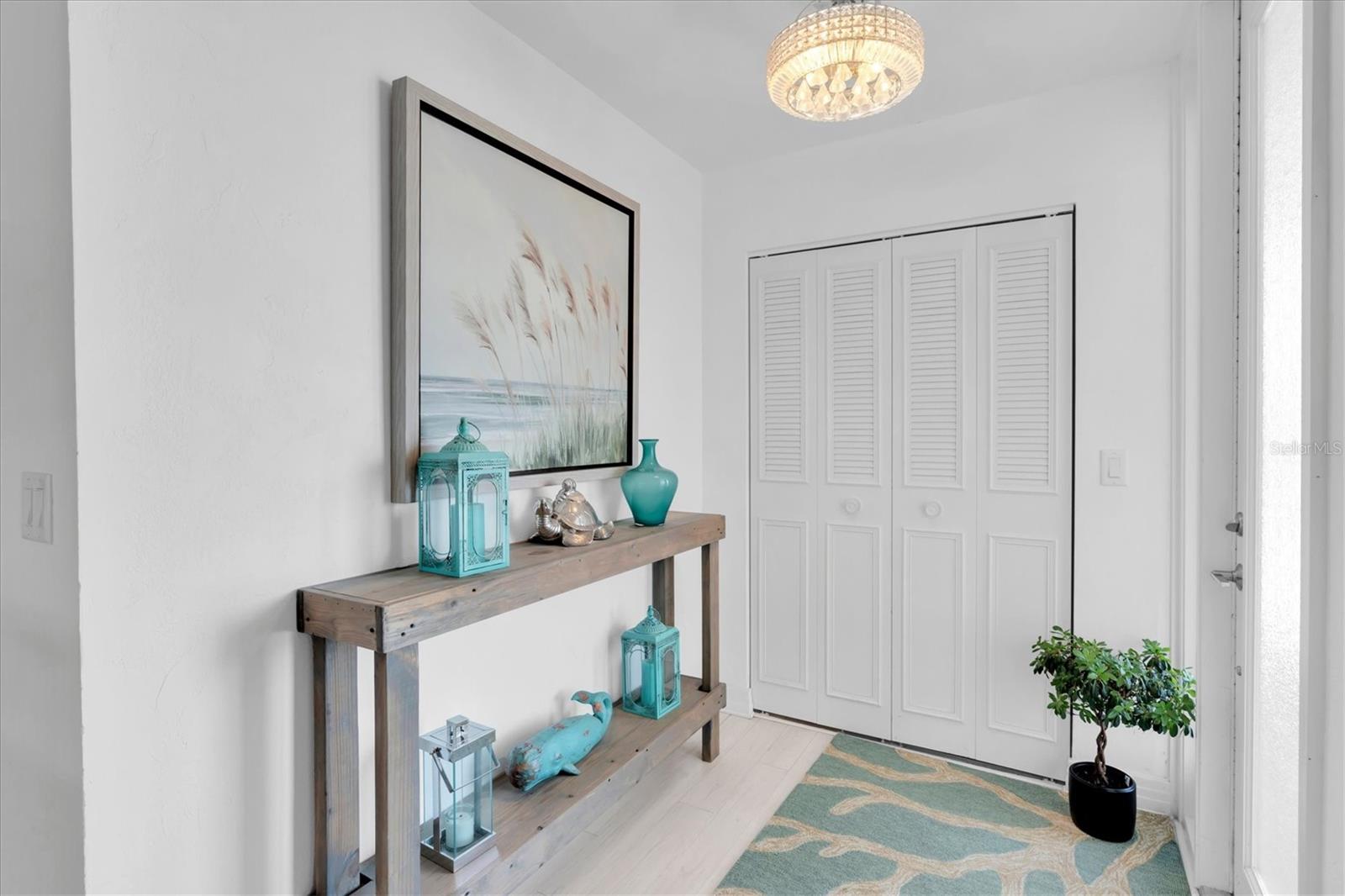 6020 Shore Unit 412, Gulfport, FL 33707