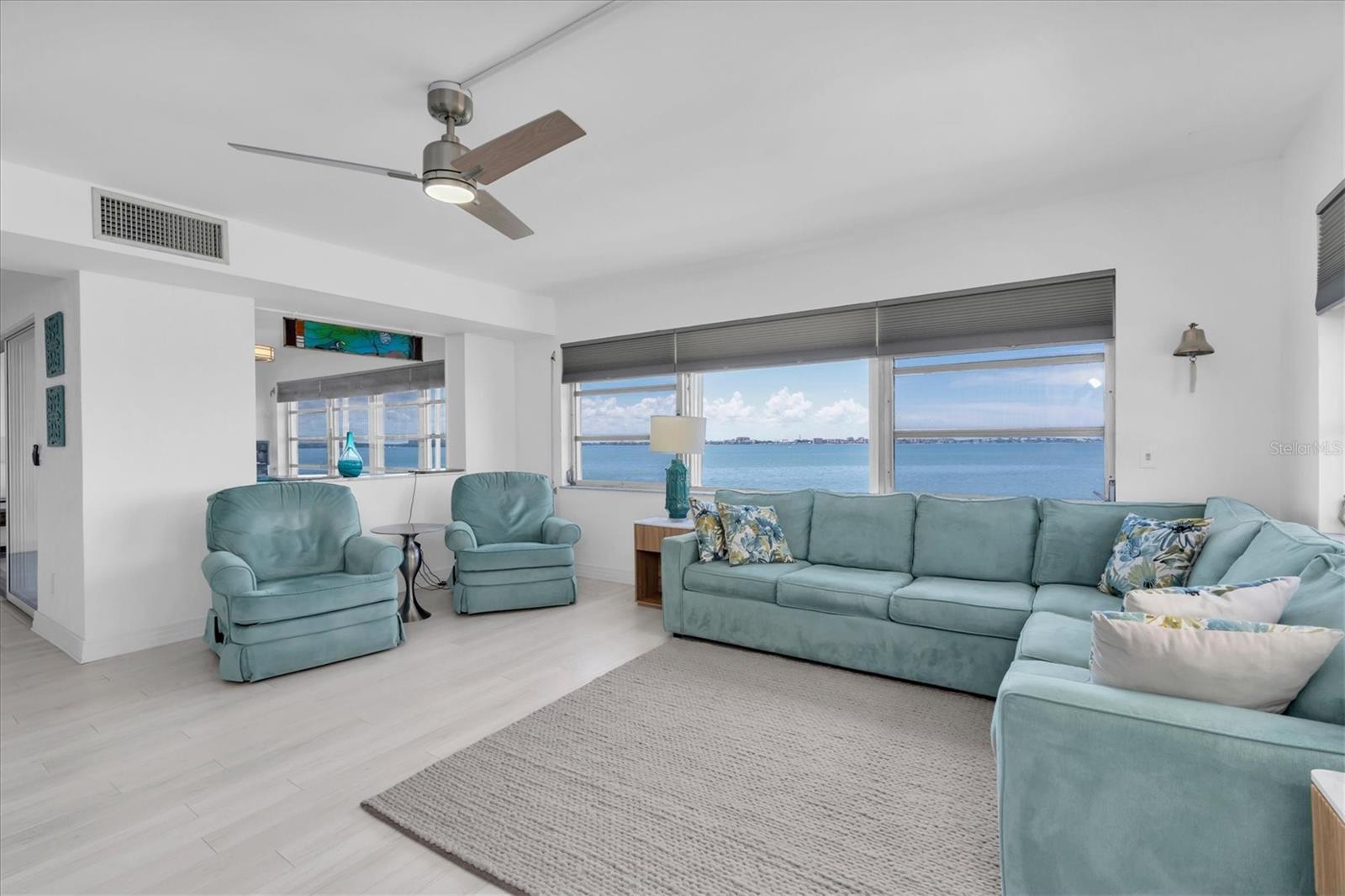6020 Shore Unit 412, Gulfport, FL 33707