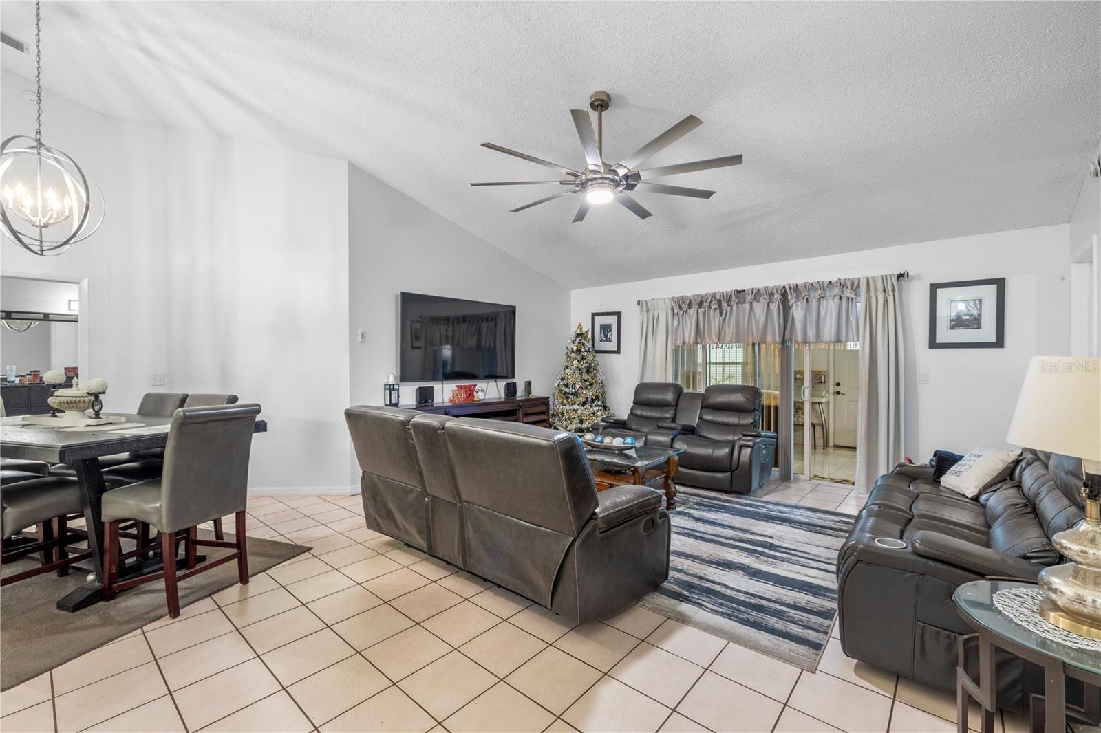 1215 Rinkfield, Brandon, FL 33511