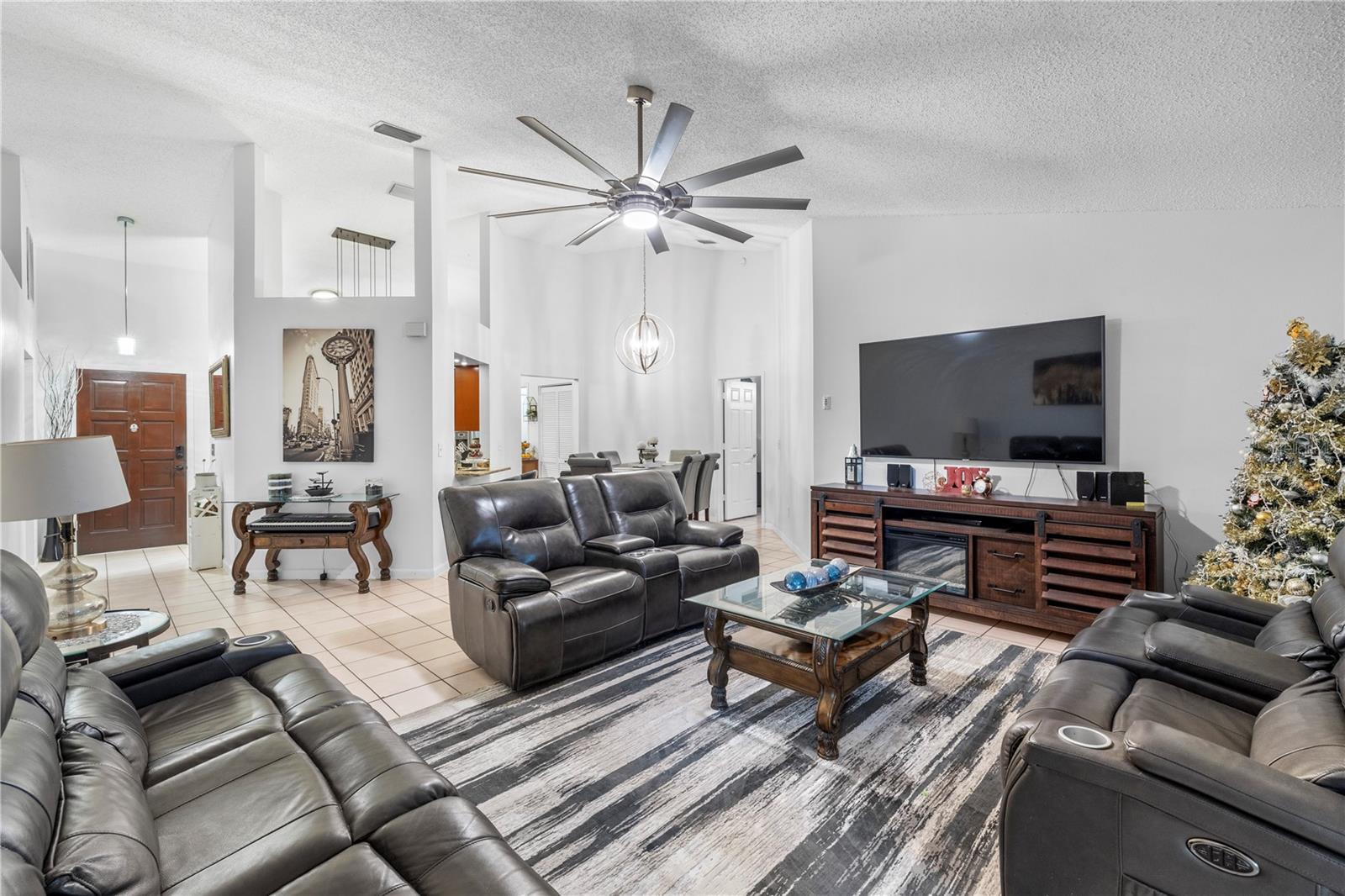 1215 Rinkfield, Brandon, FL 33511