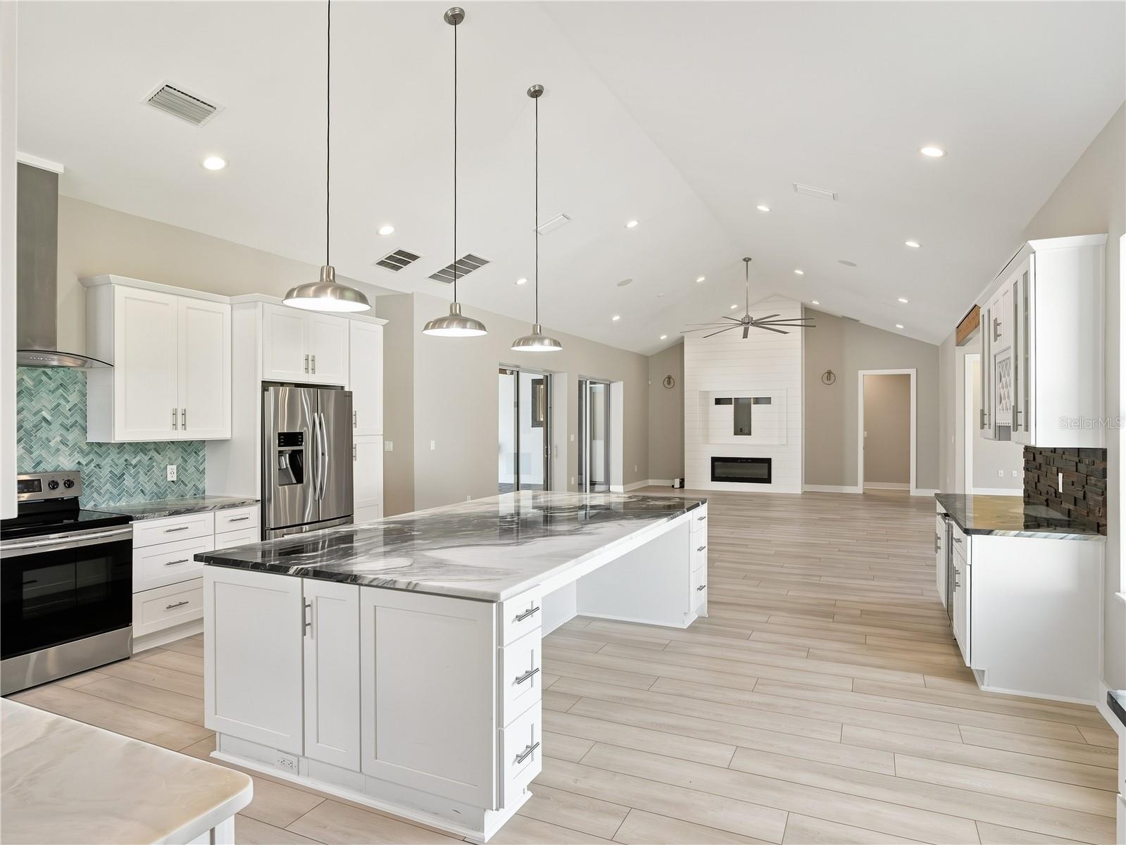 19415 Villa City, Groveland, FL 34736