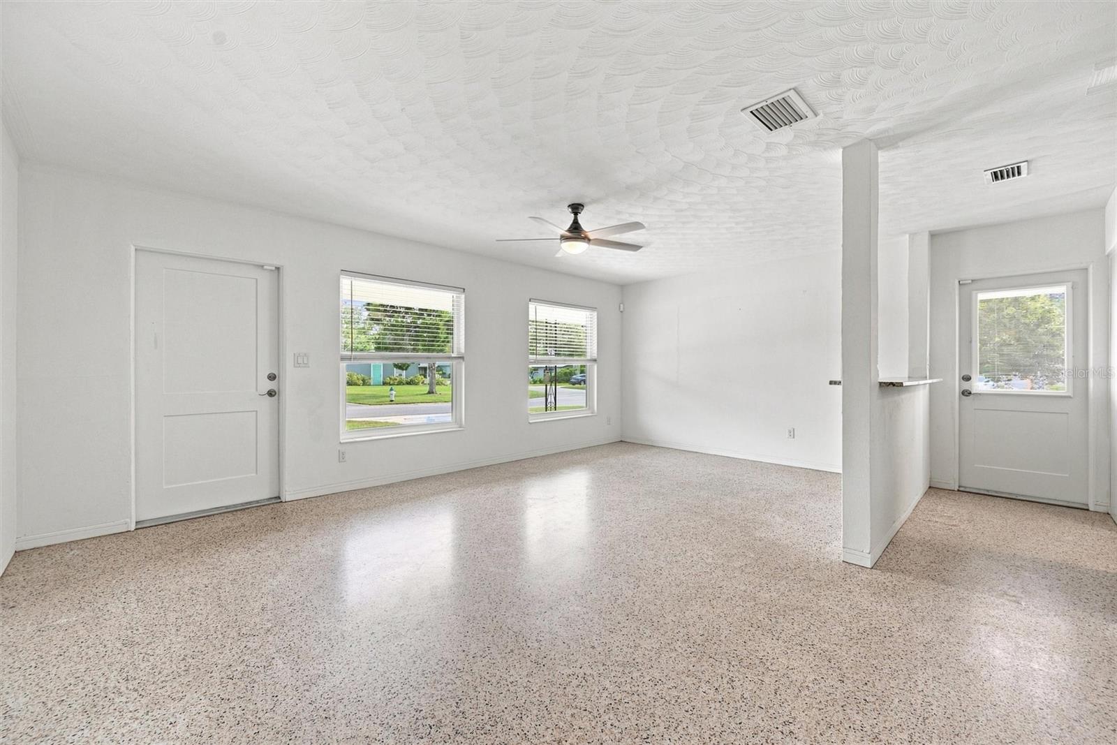 1906 15th Avenue, Bradenton, FL 34205