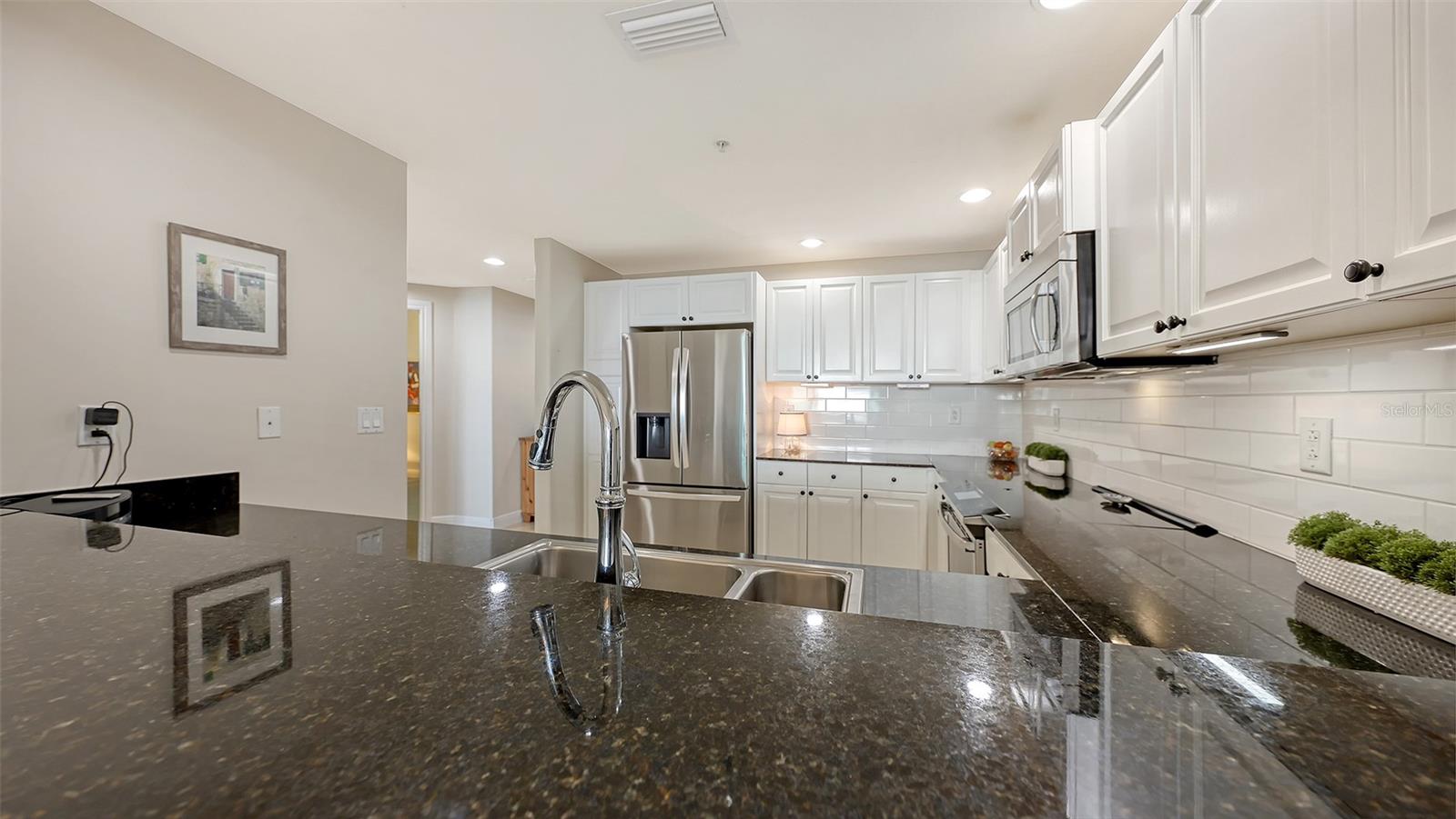1771 Ringling Unit 1008, Sarasota, FL 34236
