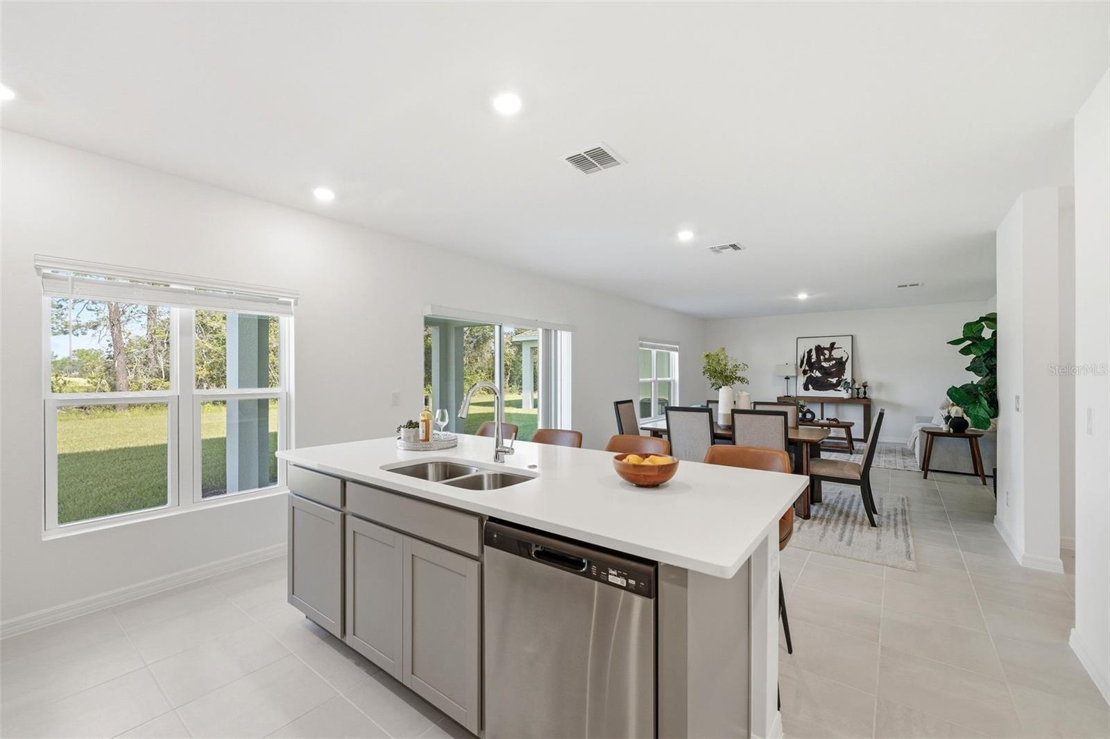 748 Farfields, Deland, FL 32724