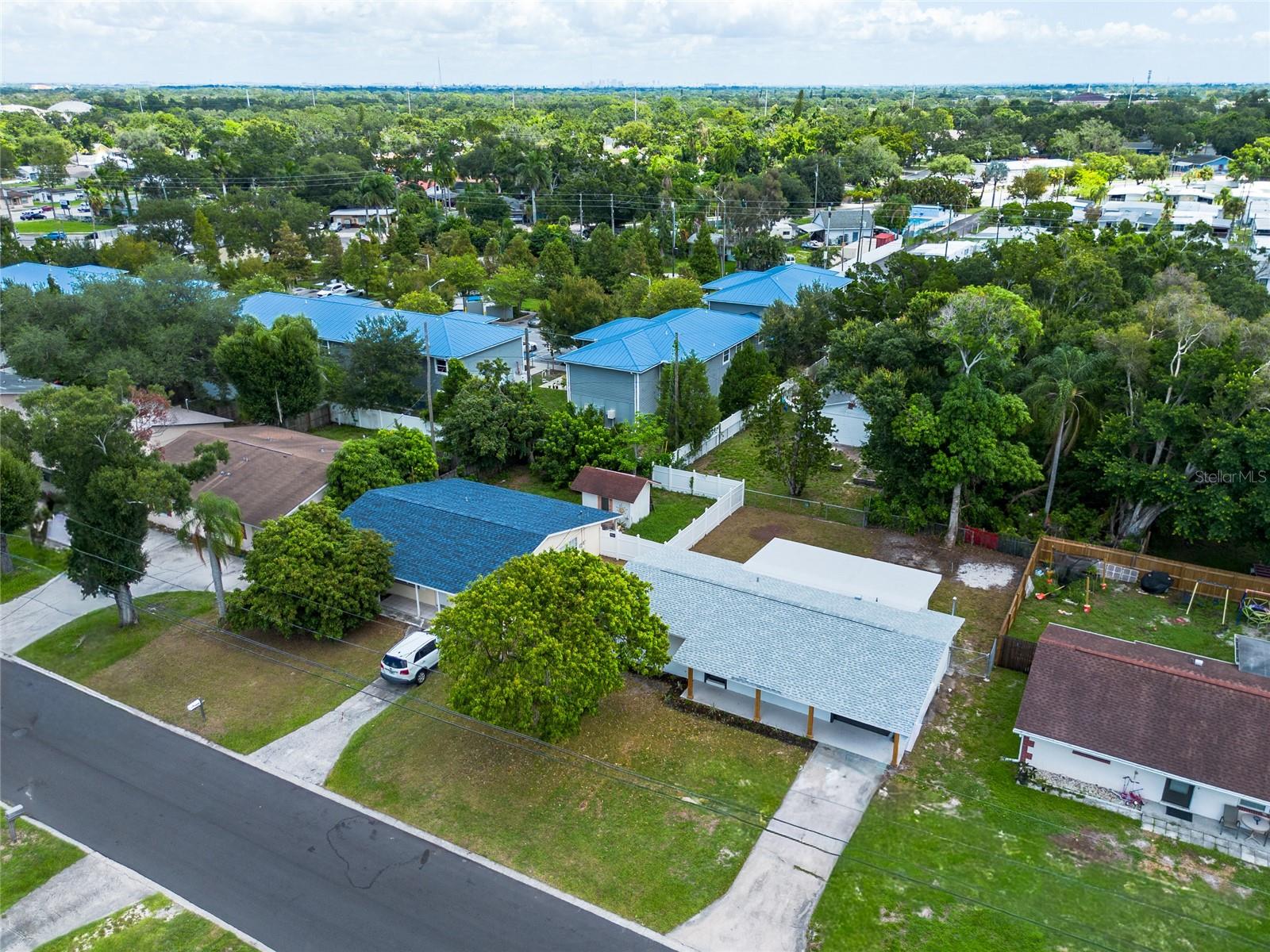 5949 32nd, St Petersburg, FL 33714