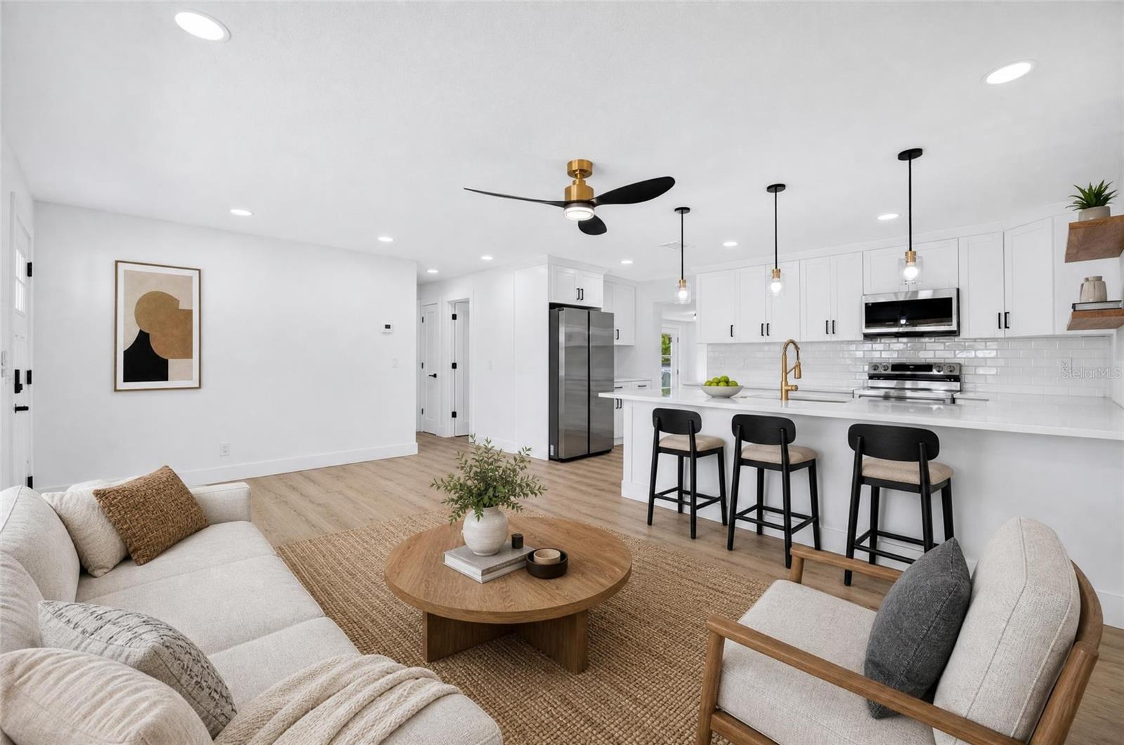 5949 32nd, St Petersburg, FL 33714