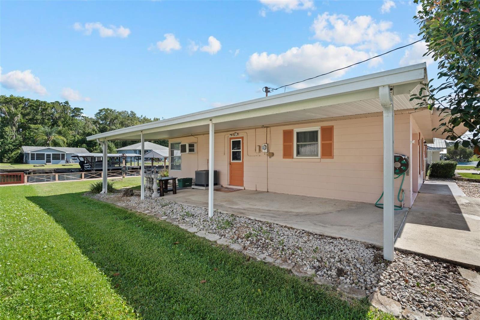 1630 Paradise, Astor, FL 32102