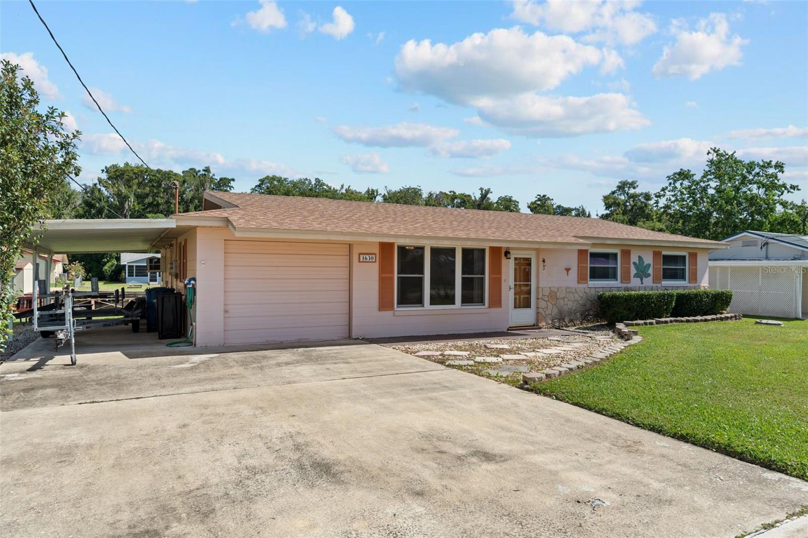 1630 Paradise, Astor, FL 32102
