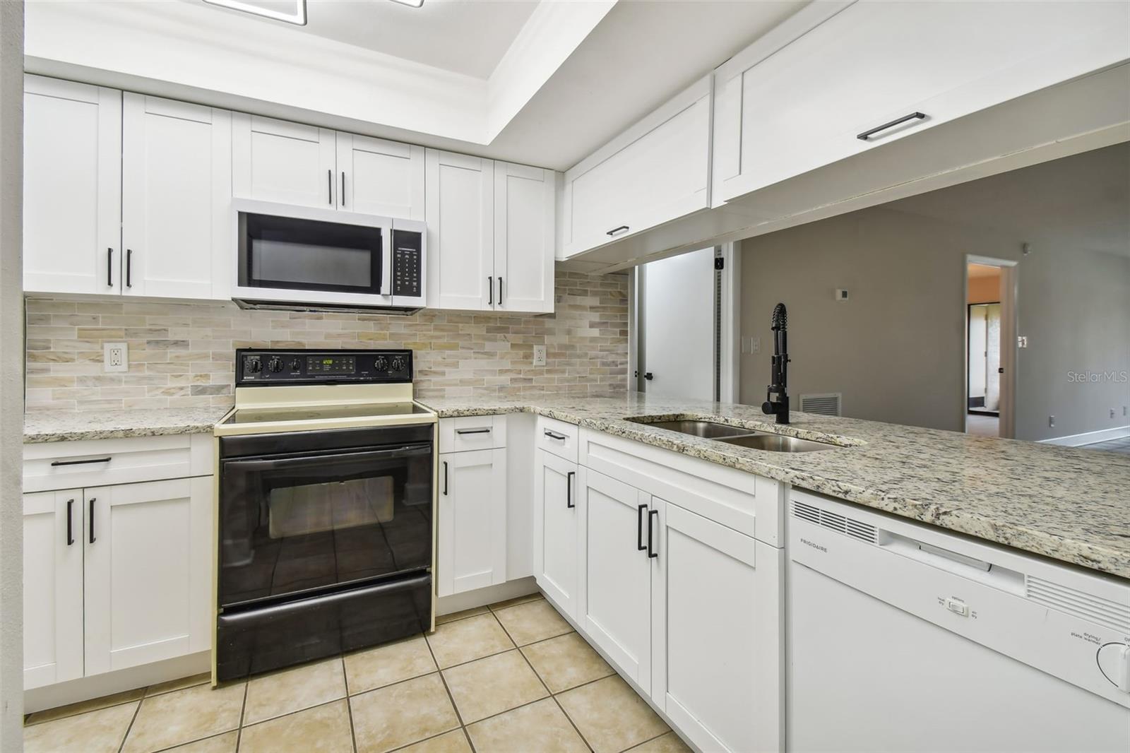 4800 Brittany Unit 102, St Petersburg, FL 33715