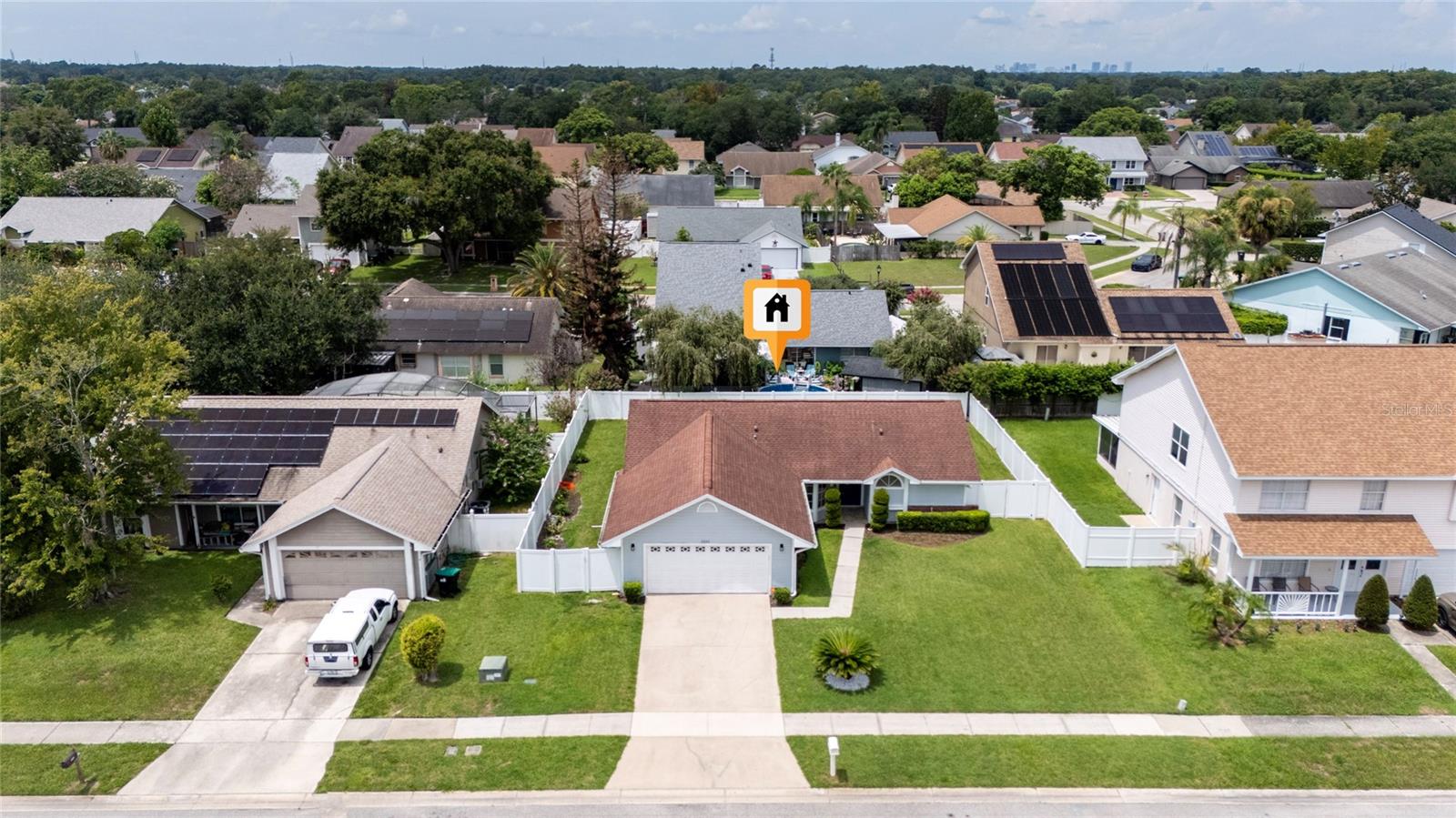 2042 Gamboge, Orlando, FL 32822