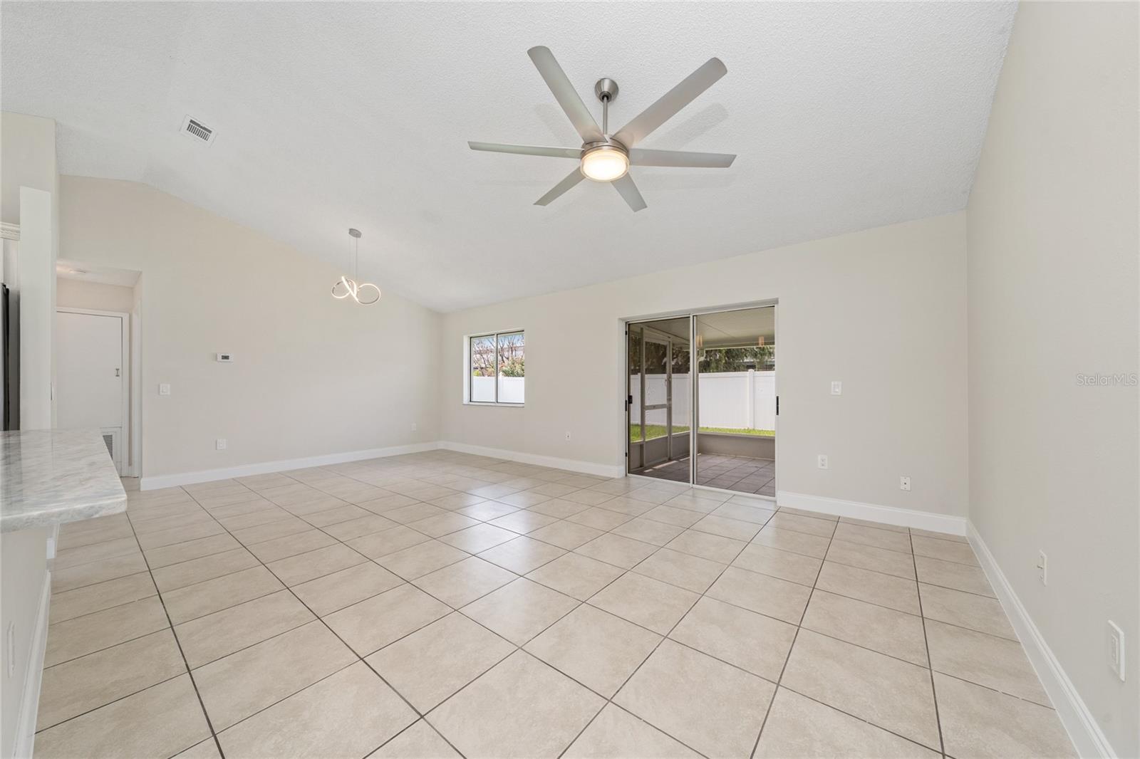 2042 Gamboge, Orlando, FL 32822