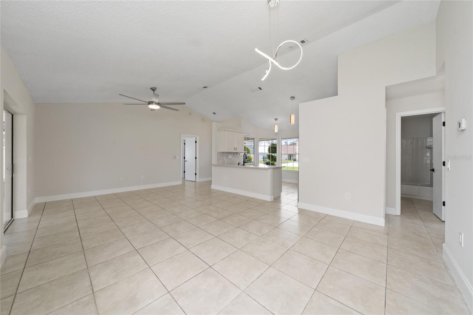 2042 Gamboge, Orlando, FL 32822