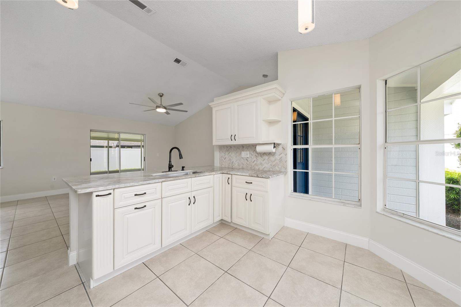 2042 Gamboge, Orlando, FL 32822