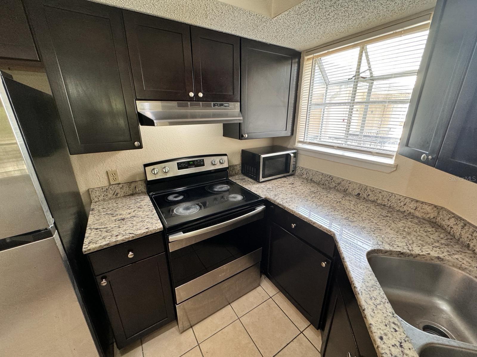 1972 Lake Atriums Unit 199, Orlando, FL 32839