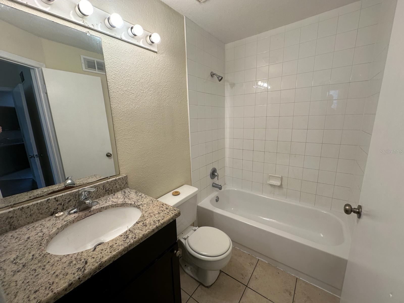 1972 Lake Atriums Unit 199, Orlando, FL 32839