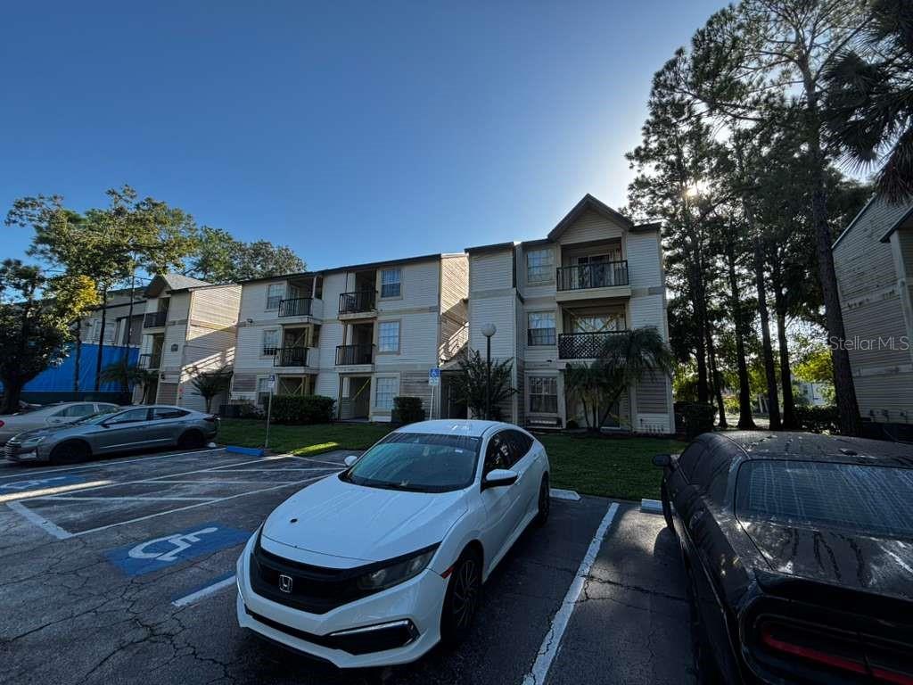 1972 Lake Atriums Unit 199, Orlando, FL 32839
