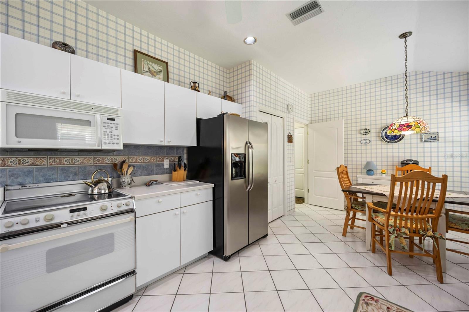 3852 Amapola, Sarasota, FL 34238