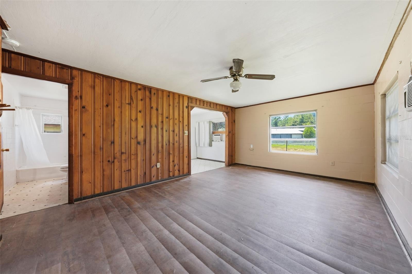 45828 Deer, Paisley, FL 32767