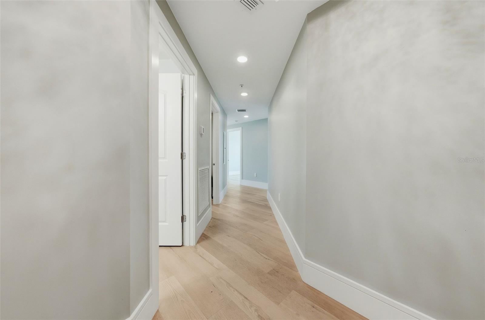 231 2nd Unit 202, Safety Harbor, FL 34695