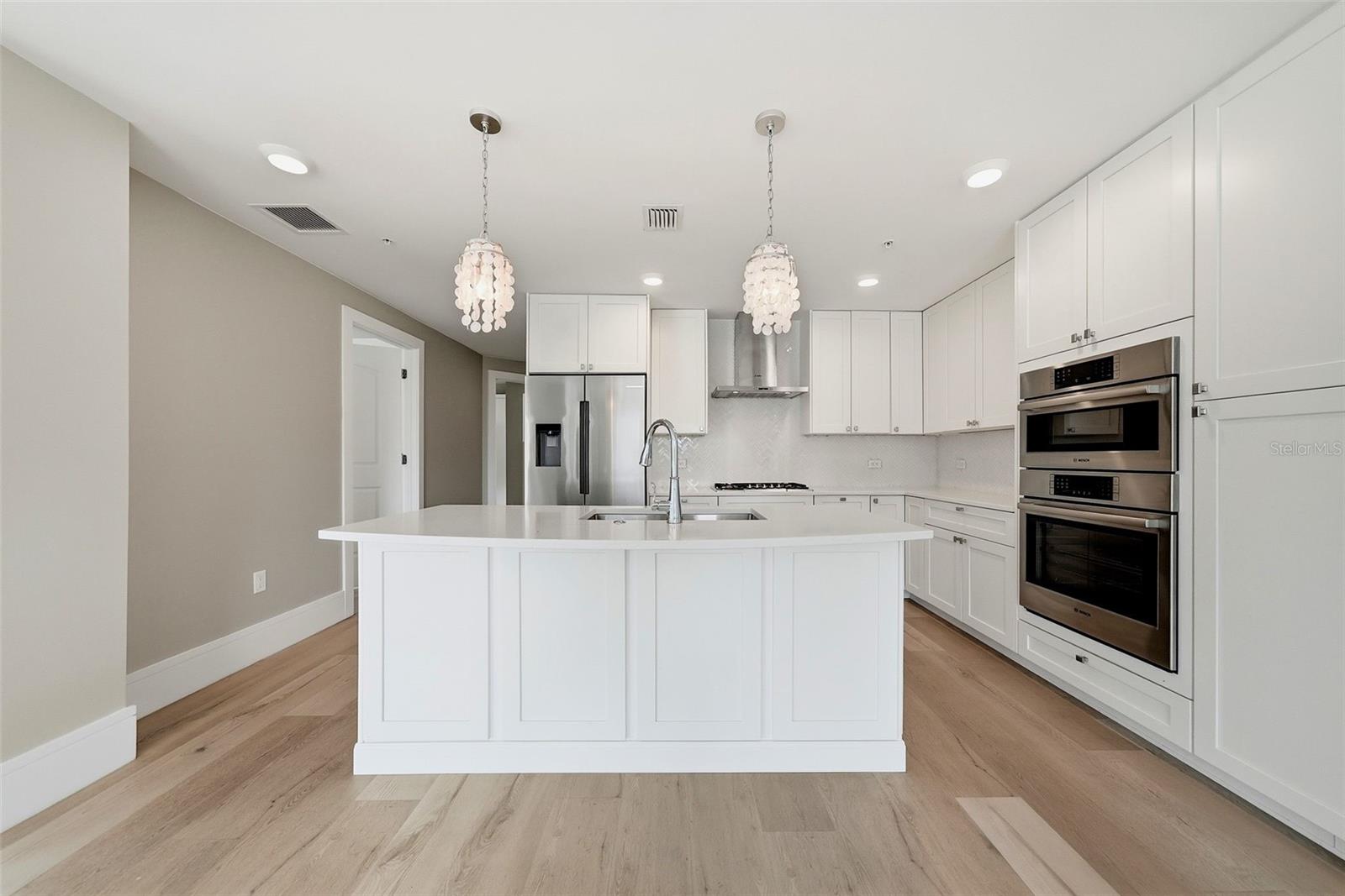 231 2nd Unit 202, Safety Harbor, FL 34695