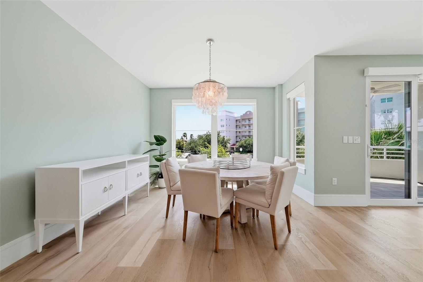 231 2nd Unit 202, Safety Harbor, FL 34695