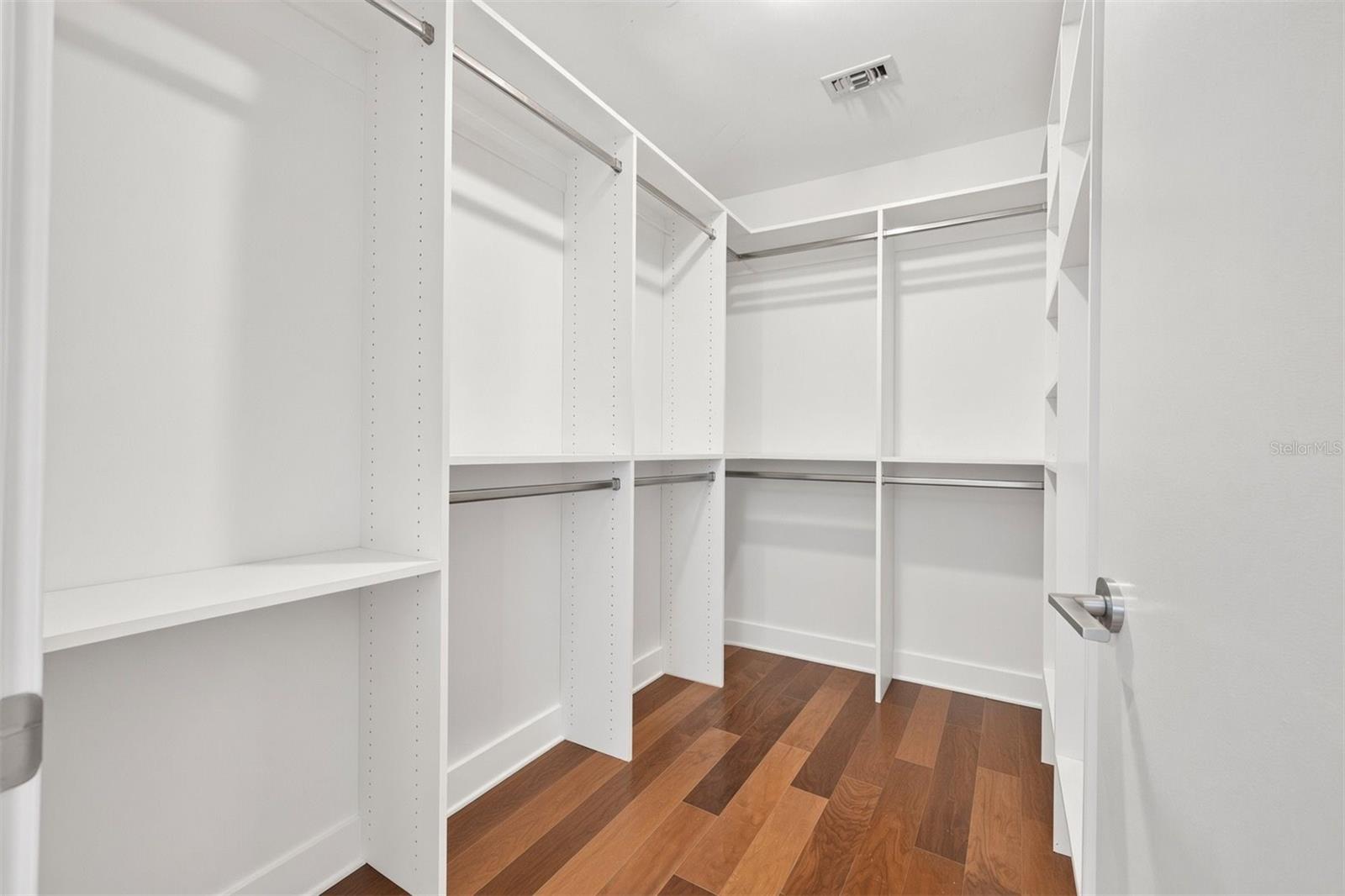 175 1st Street South Unit 1106, St Petersburg, FL 33701