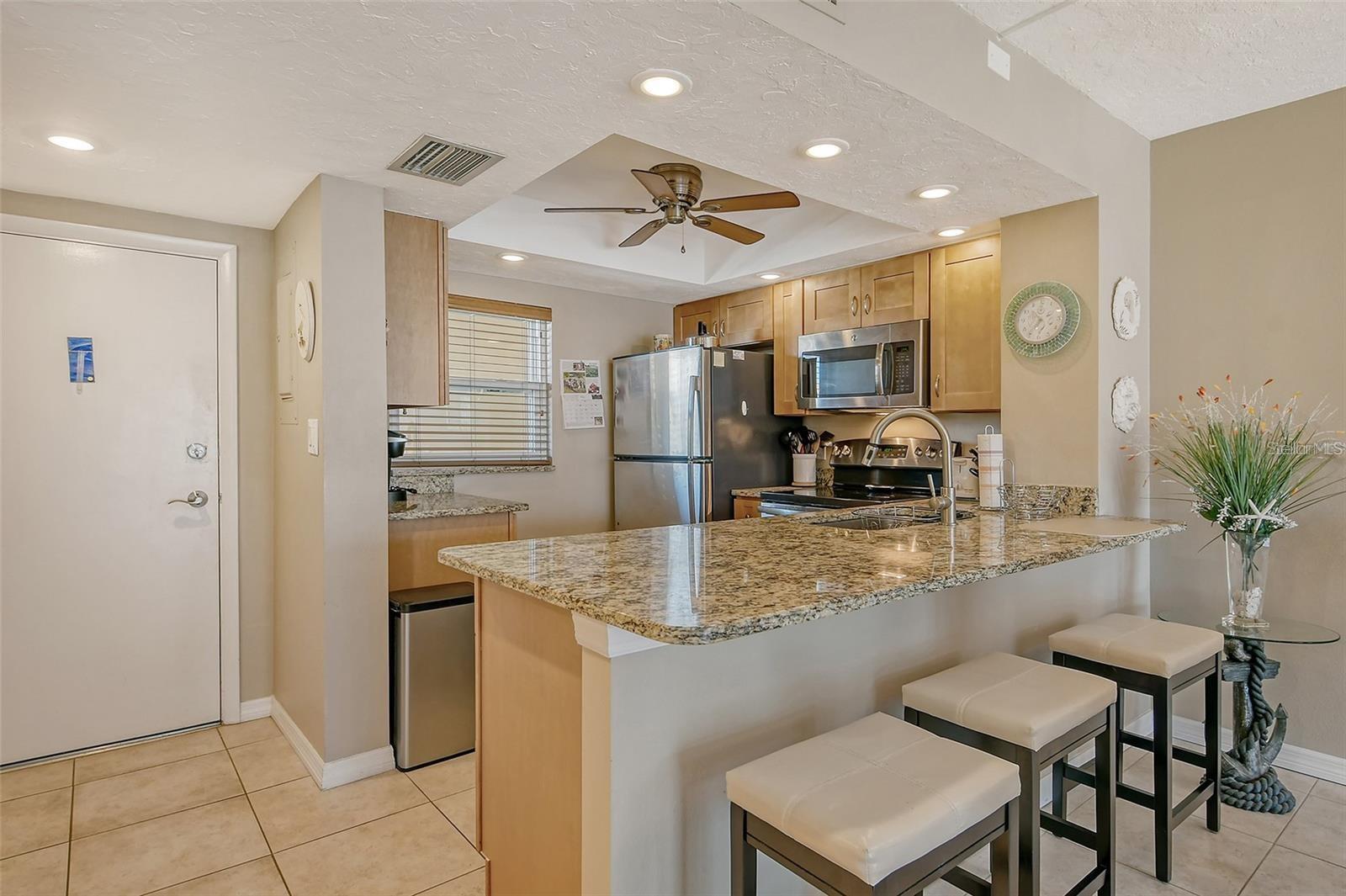 1300 Portofino Unit 305, Sarasota, FL 34242