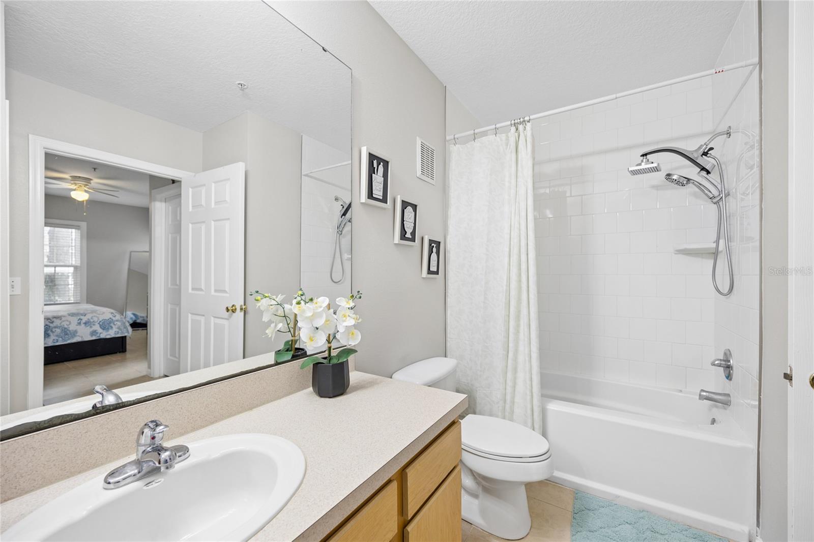 6596 Swissco Unit 1512, Orlando, FL 32822