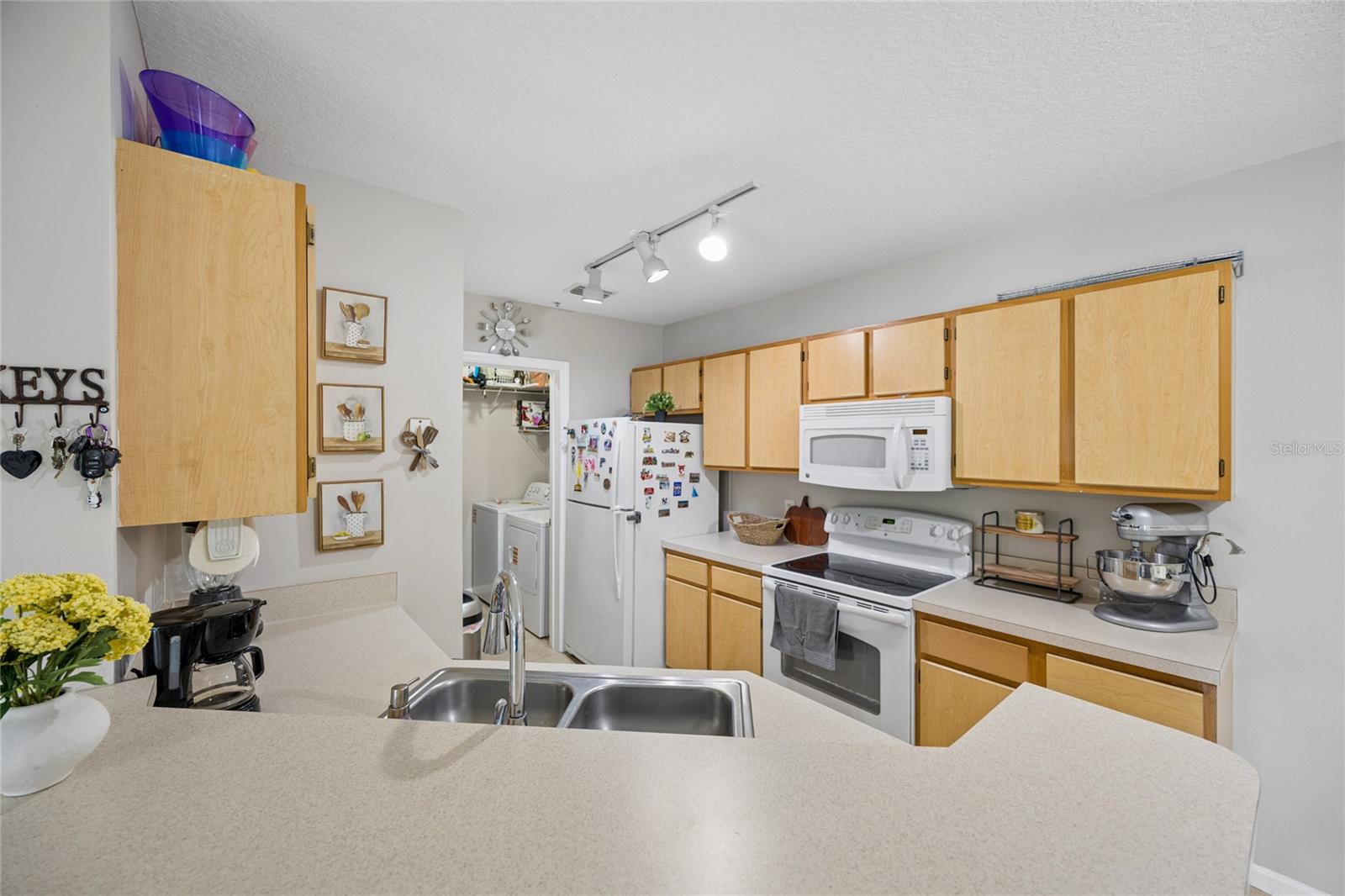 6596 Swissco Unit 1512, Orlando, FL 32822