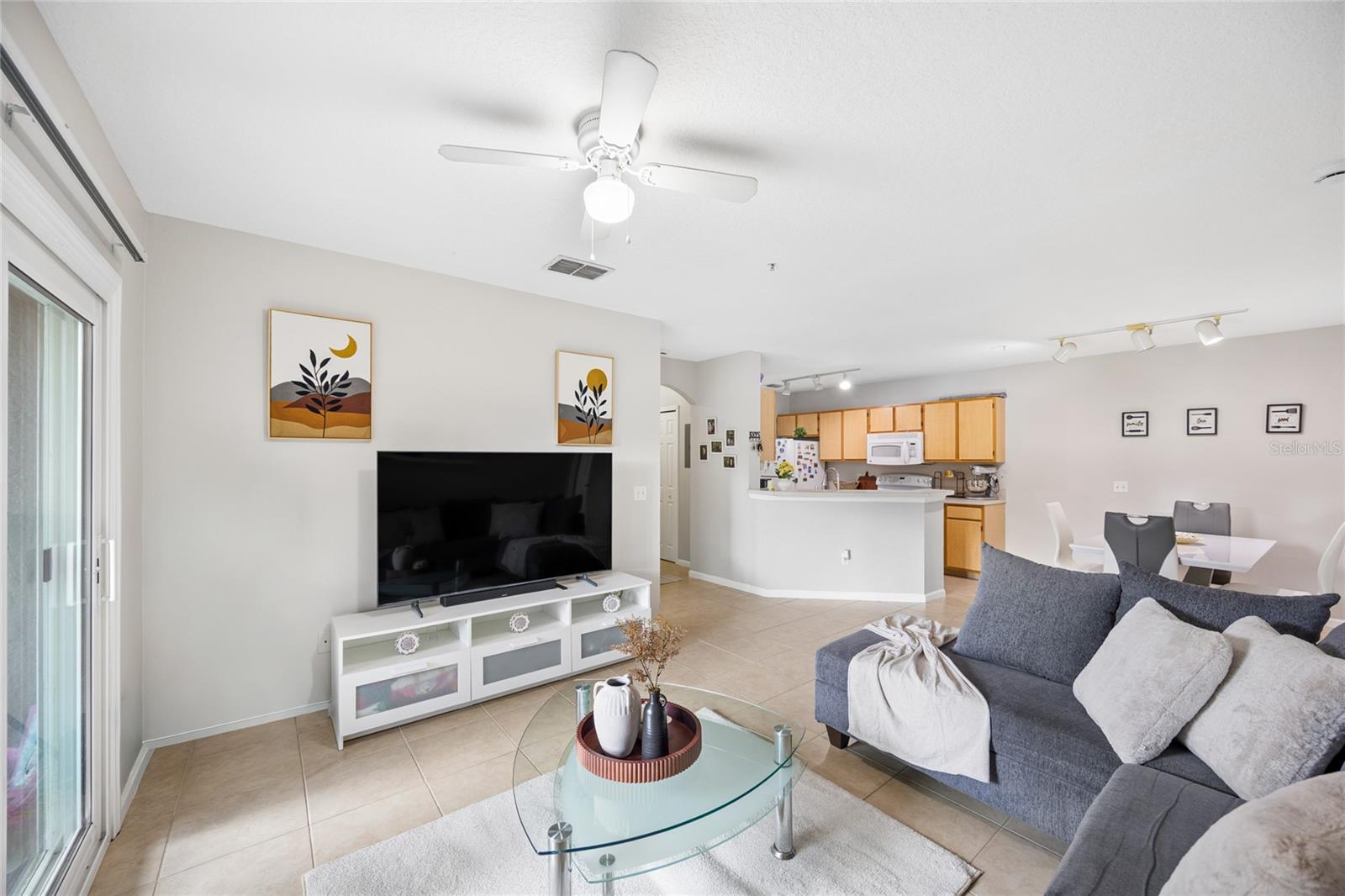 6596 Swissco Unit 1512, Orlando, FL 32822