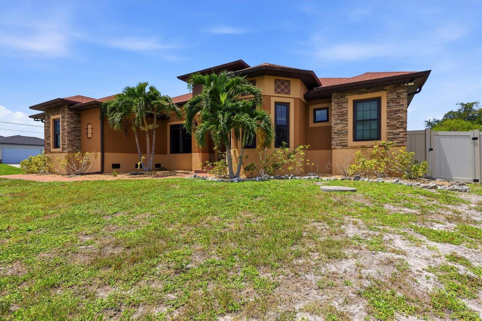 10393 Harlingen St, Port Charlotte, FL 33981