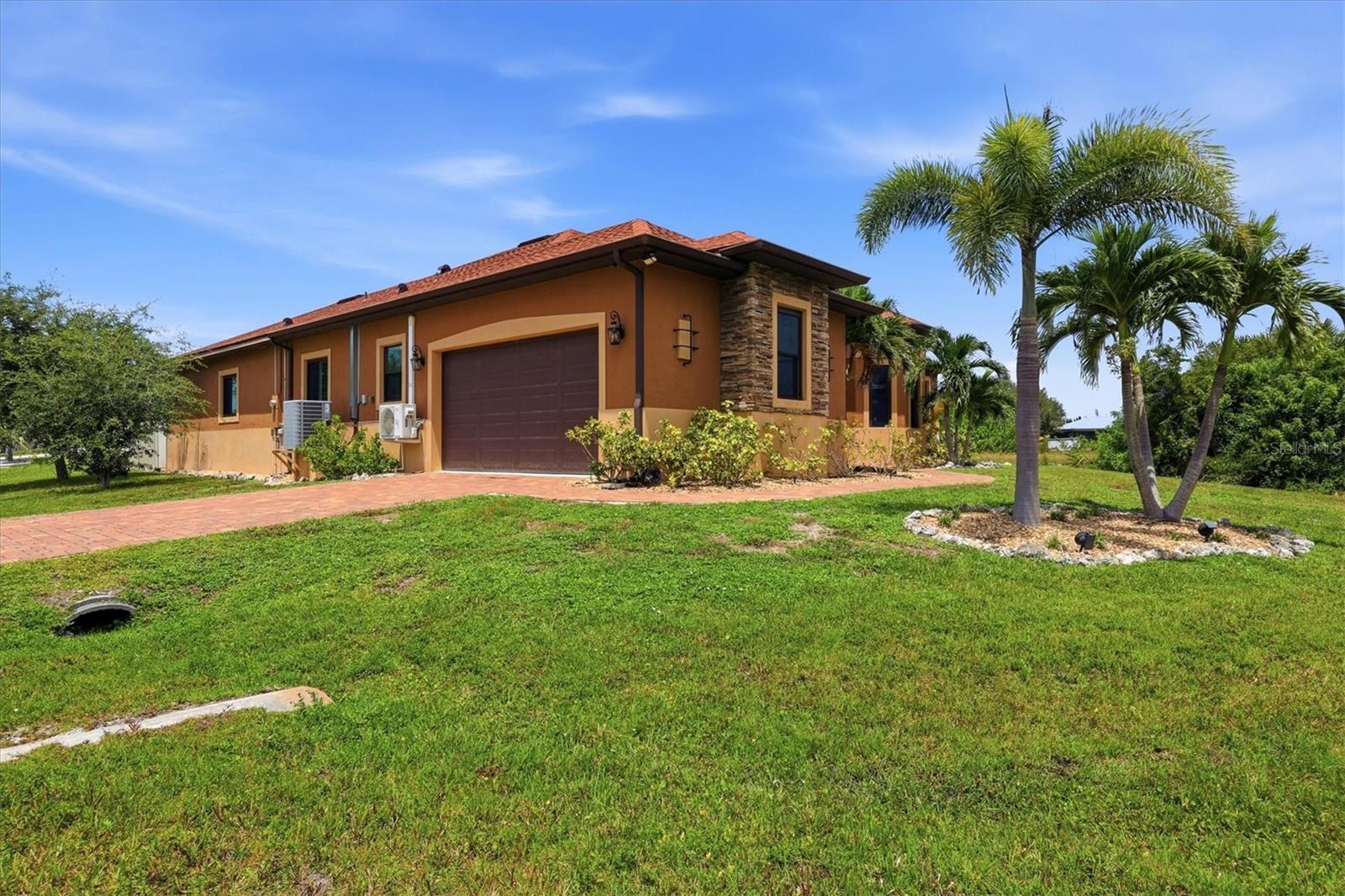 10393 Harlingen St, Port Charlotte, FL 33981