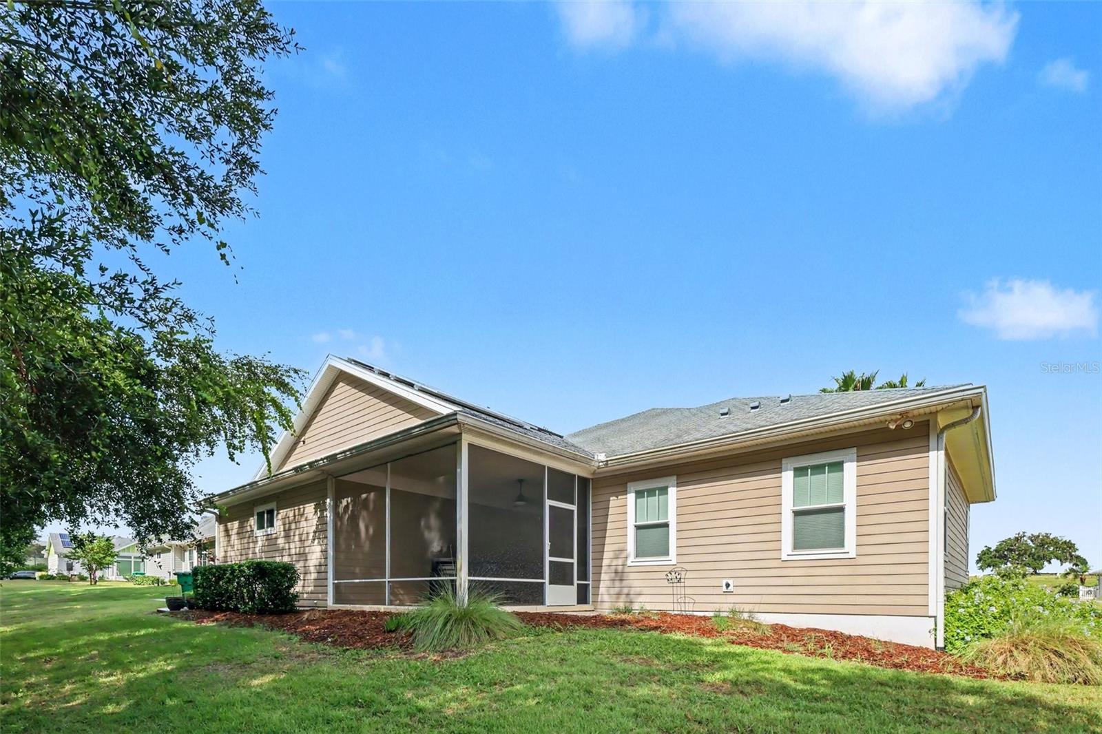 1182 Fiesta Key, Lady Lake, FL 32159