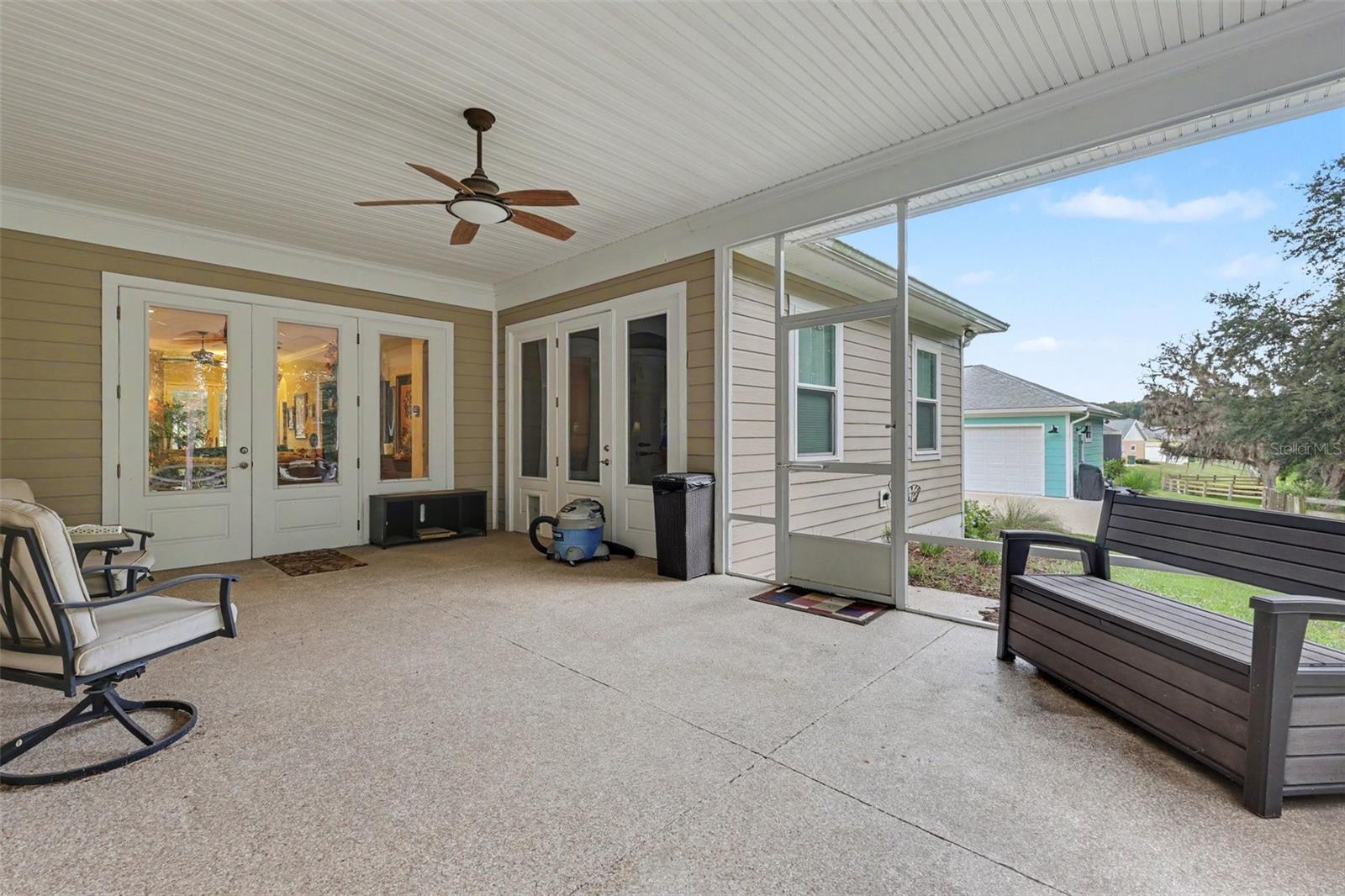 1182 Fiesta Key, Lady Lake, FL 32159