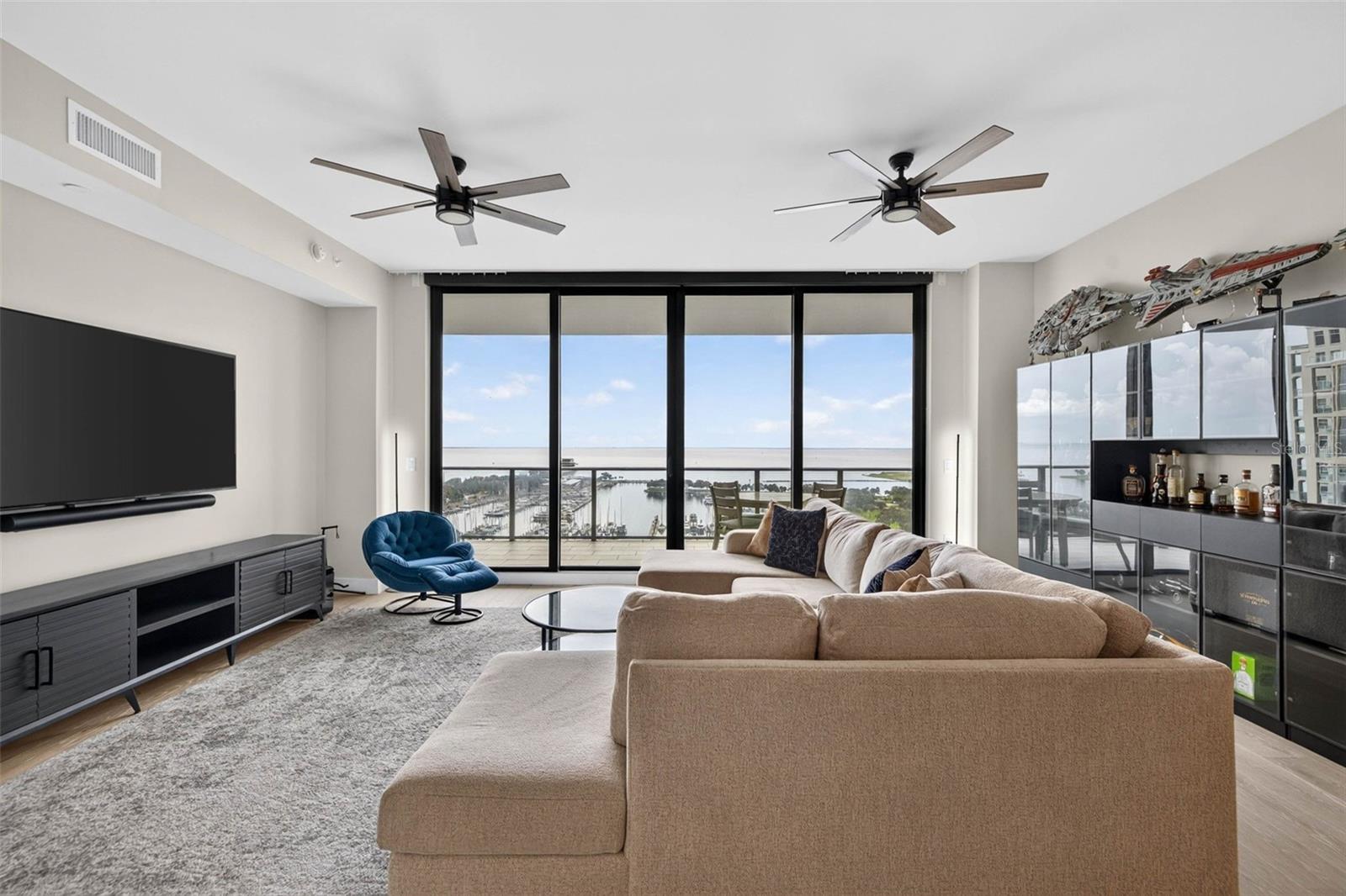 100 1st Unit 1603, St Petersburg, FL 33701