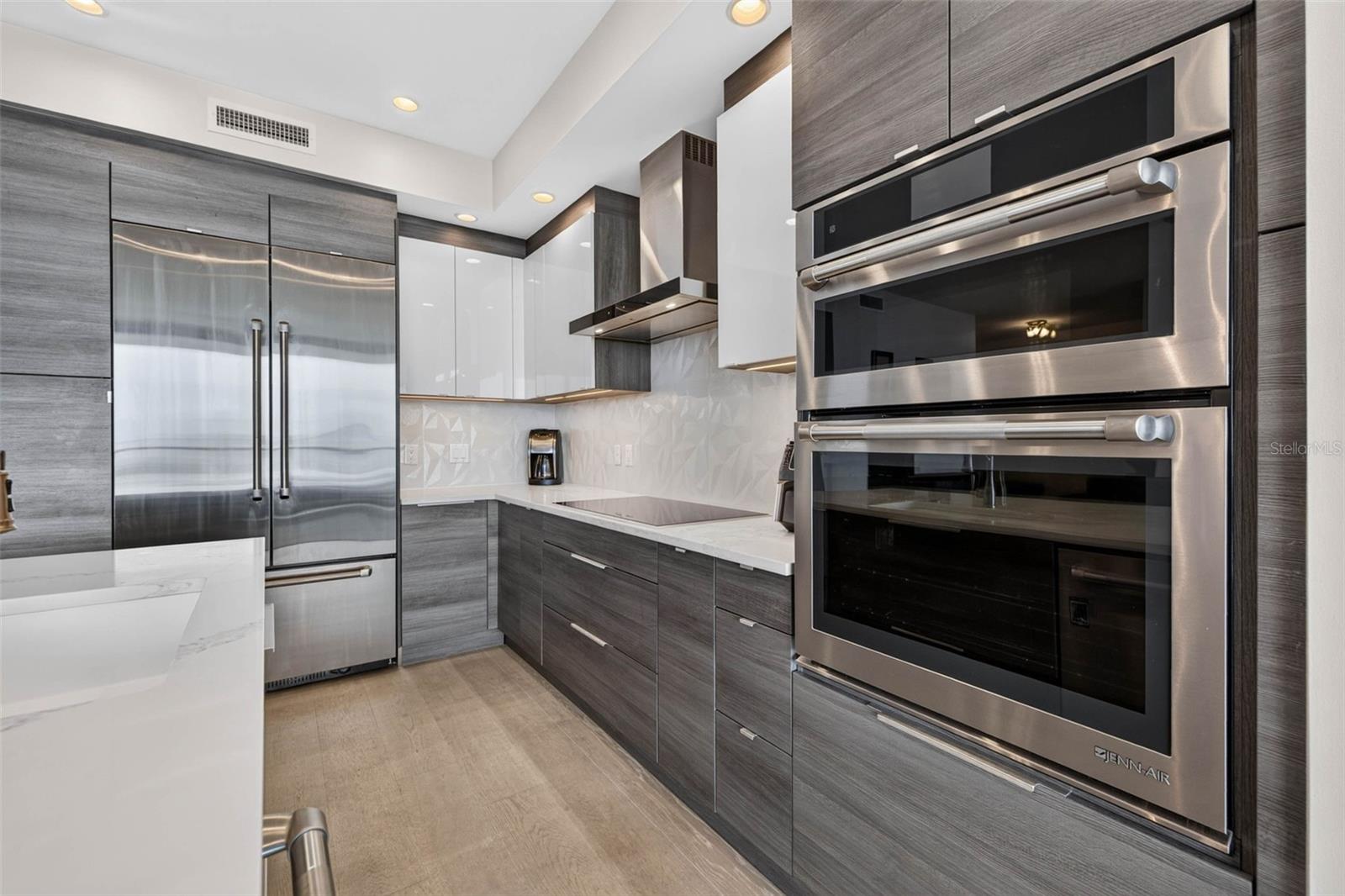 100 1st Unit 1603, St Petersburg, FL 33701