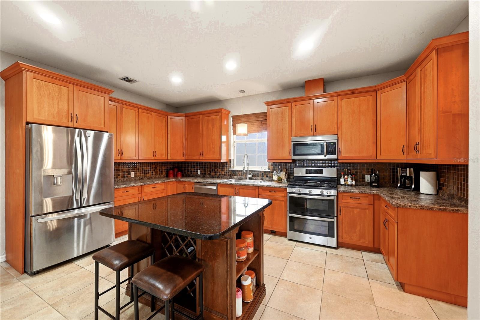 746 Country, Orlando, FL 32804