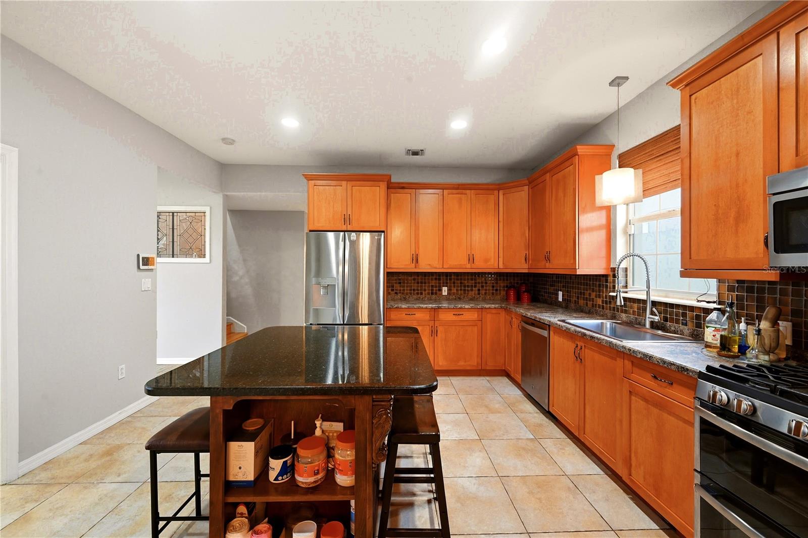 746 Country, Orlando, FL 32804