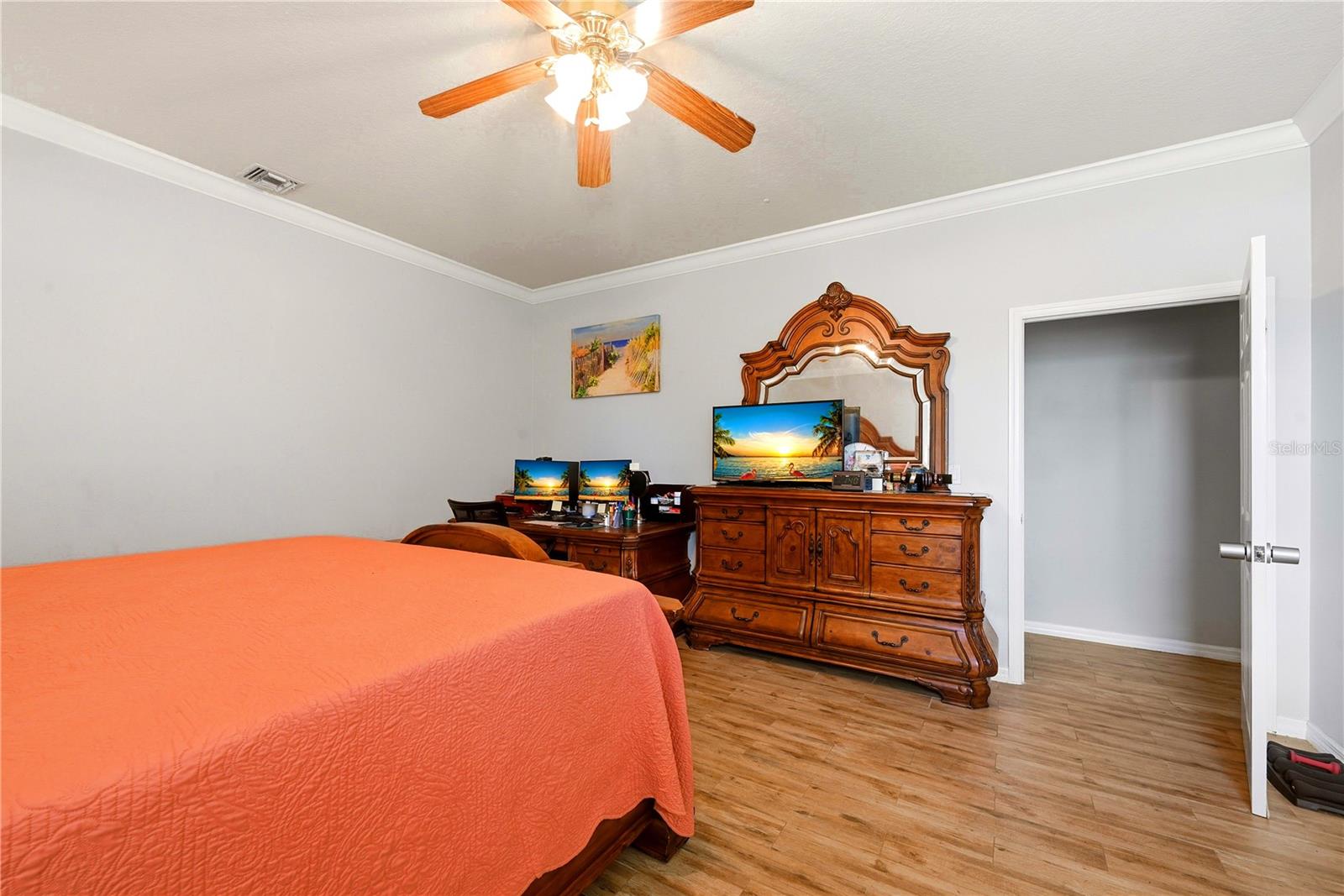 746 Country, Orlando, FL 32804