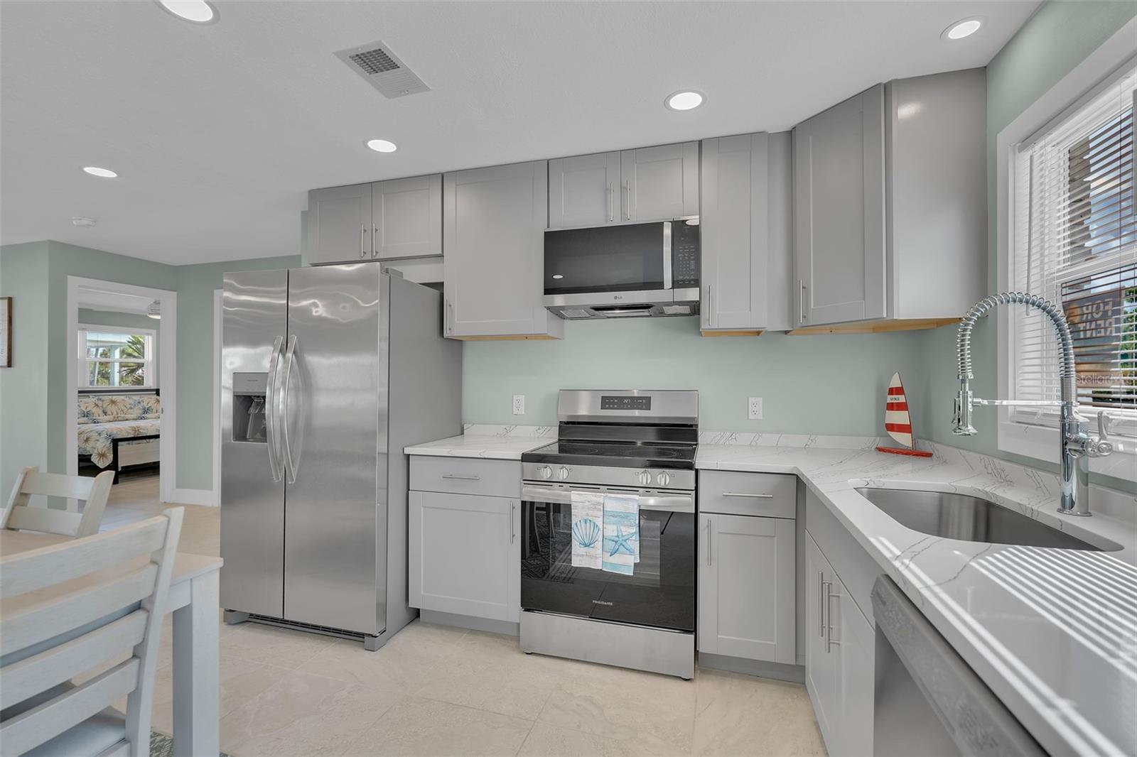 713 Saint Judes Unit 2, Longboat Key, FL 34228