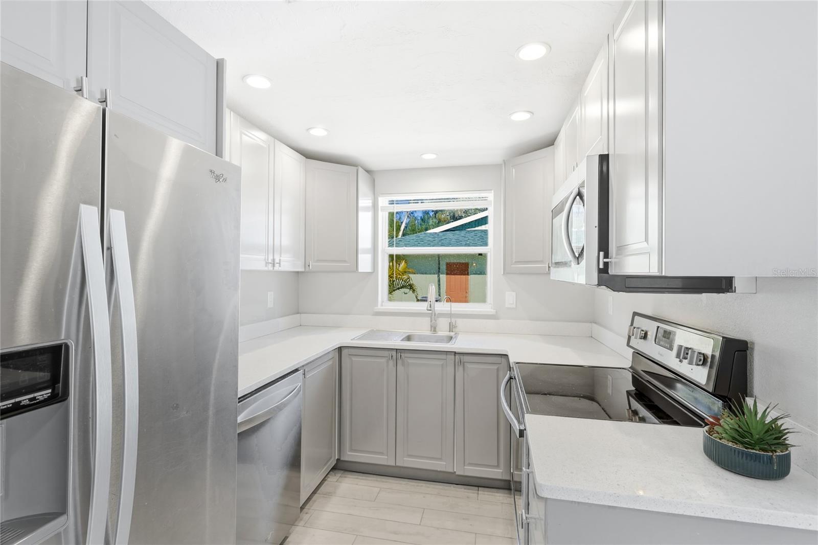 5320 Moeller, Sarasota, FL 34233