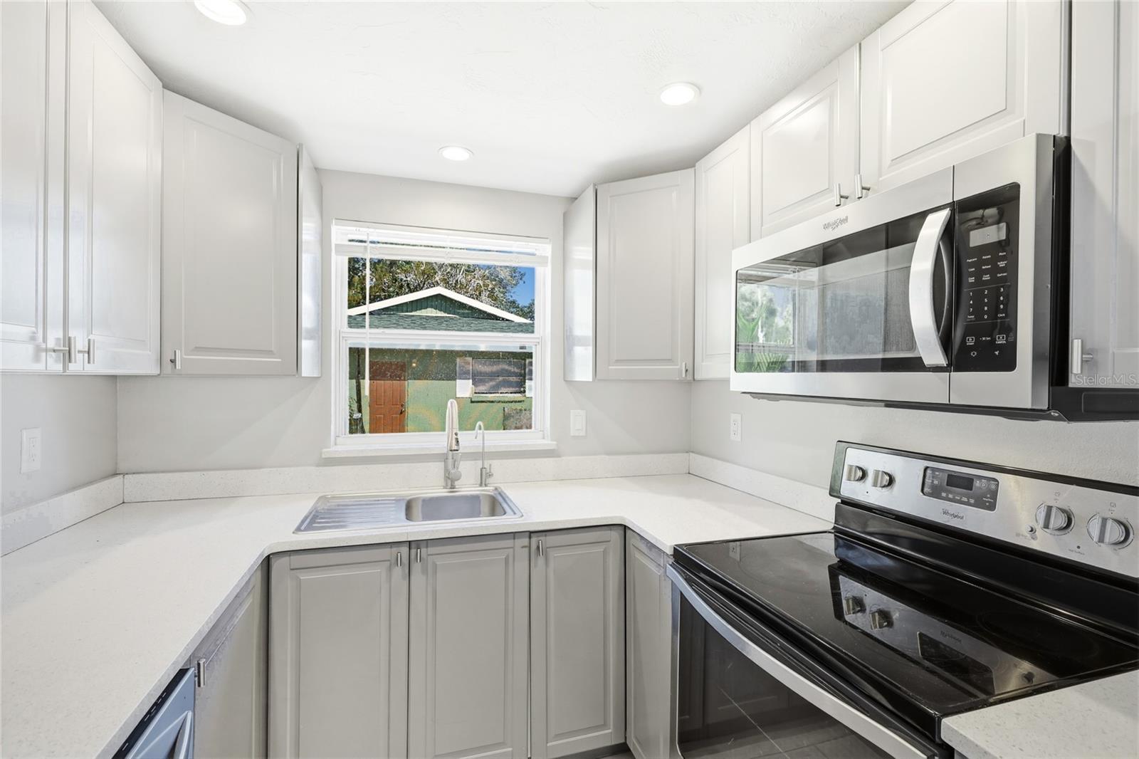 5320 Moeller, Sarasota, FL 34233