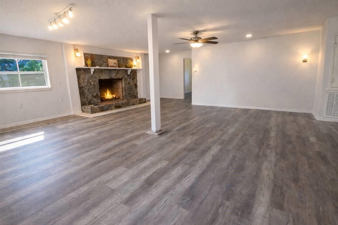 445 State Road 415, Osteen, FL 32764