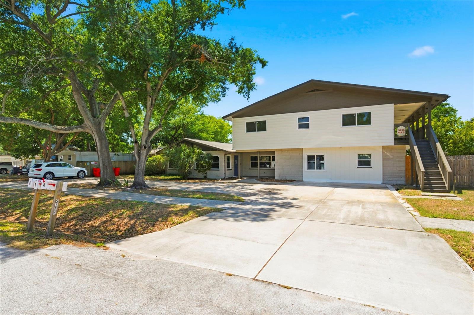 5136 68th, St Petersburg, FL 33709