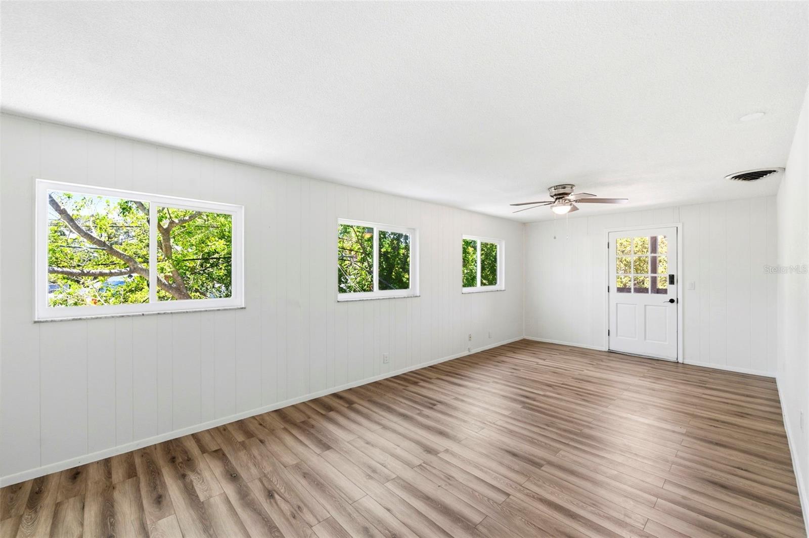 5136 68th, St Petersburg, FL 33709