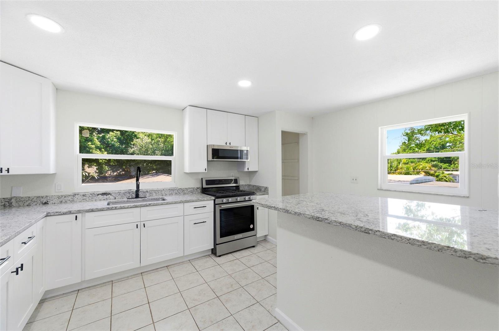5136 68th, St Petersburg, FL 33709